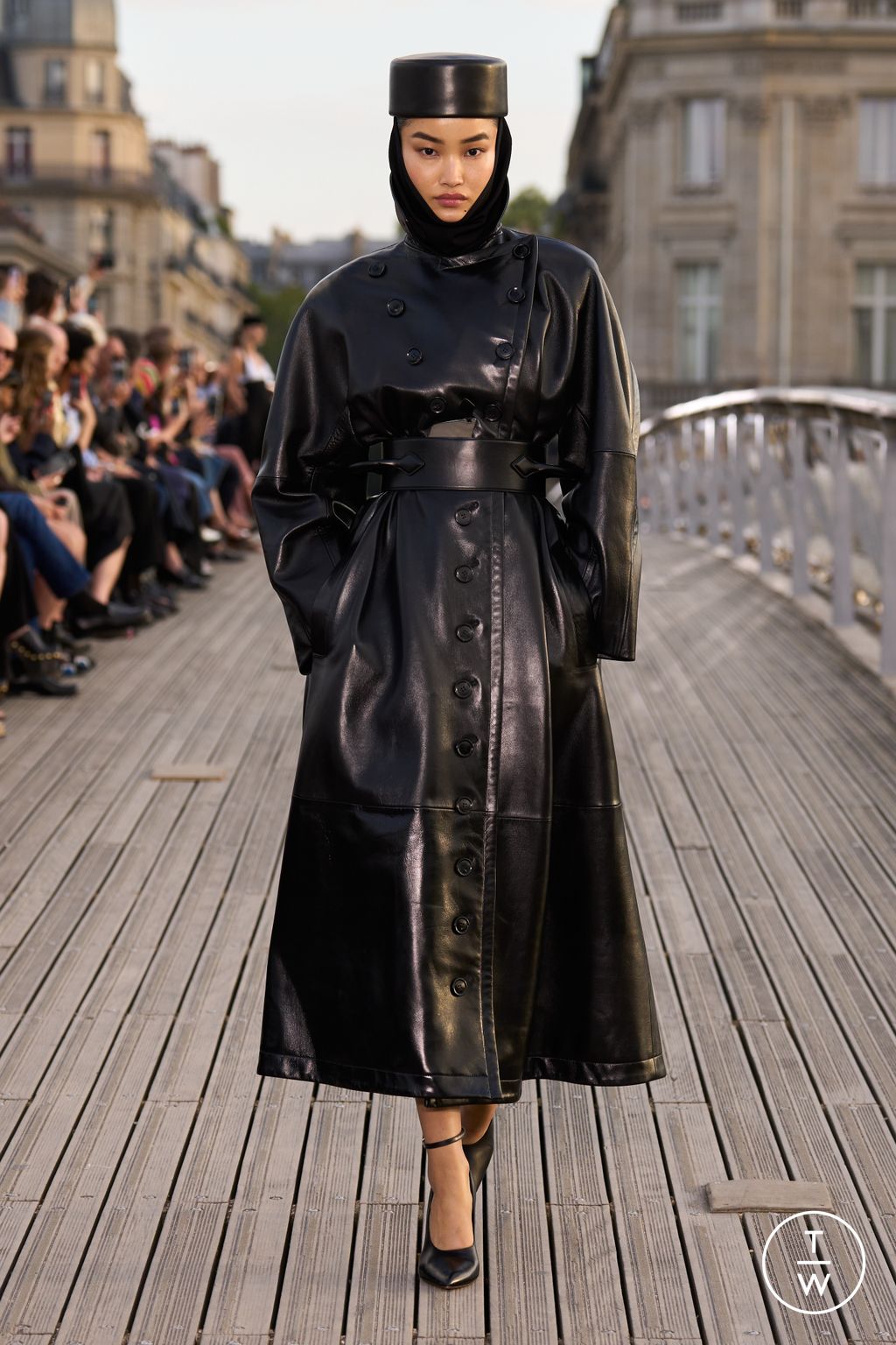 Fashion Week Paris Spring/Summer 2024 look 19 from the Alaïa collection womenswear