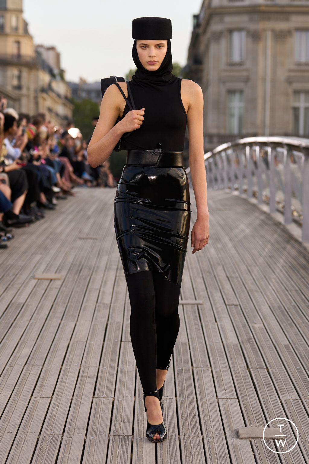 Fashion Week Paris Spring/Summer 2024 look 20 from the Alaïa collection womenswear