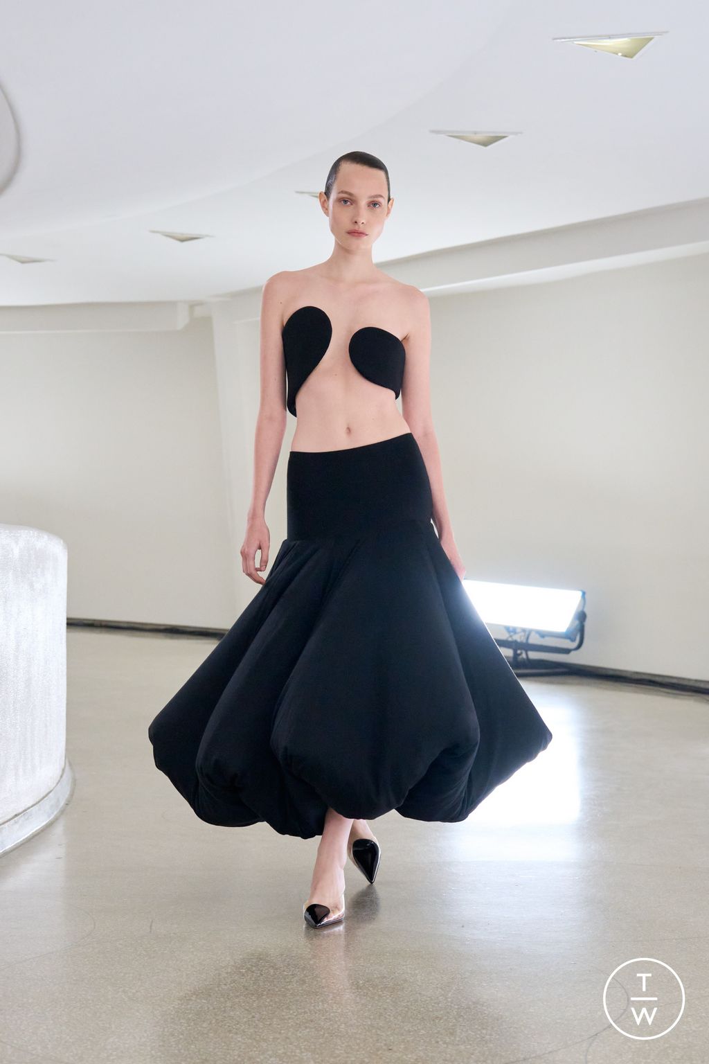 Fashion Week New York Spring/Summer 2025 look 38 de la collection Alaïa womenswear