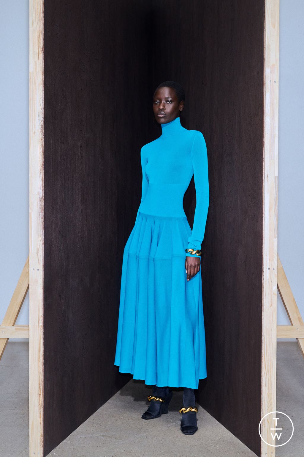 Fashion Week Paris Resort 2026 look 19 de la collection Alaïa womenswear