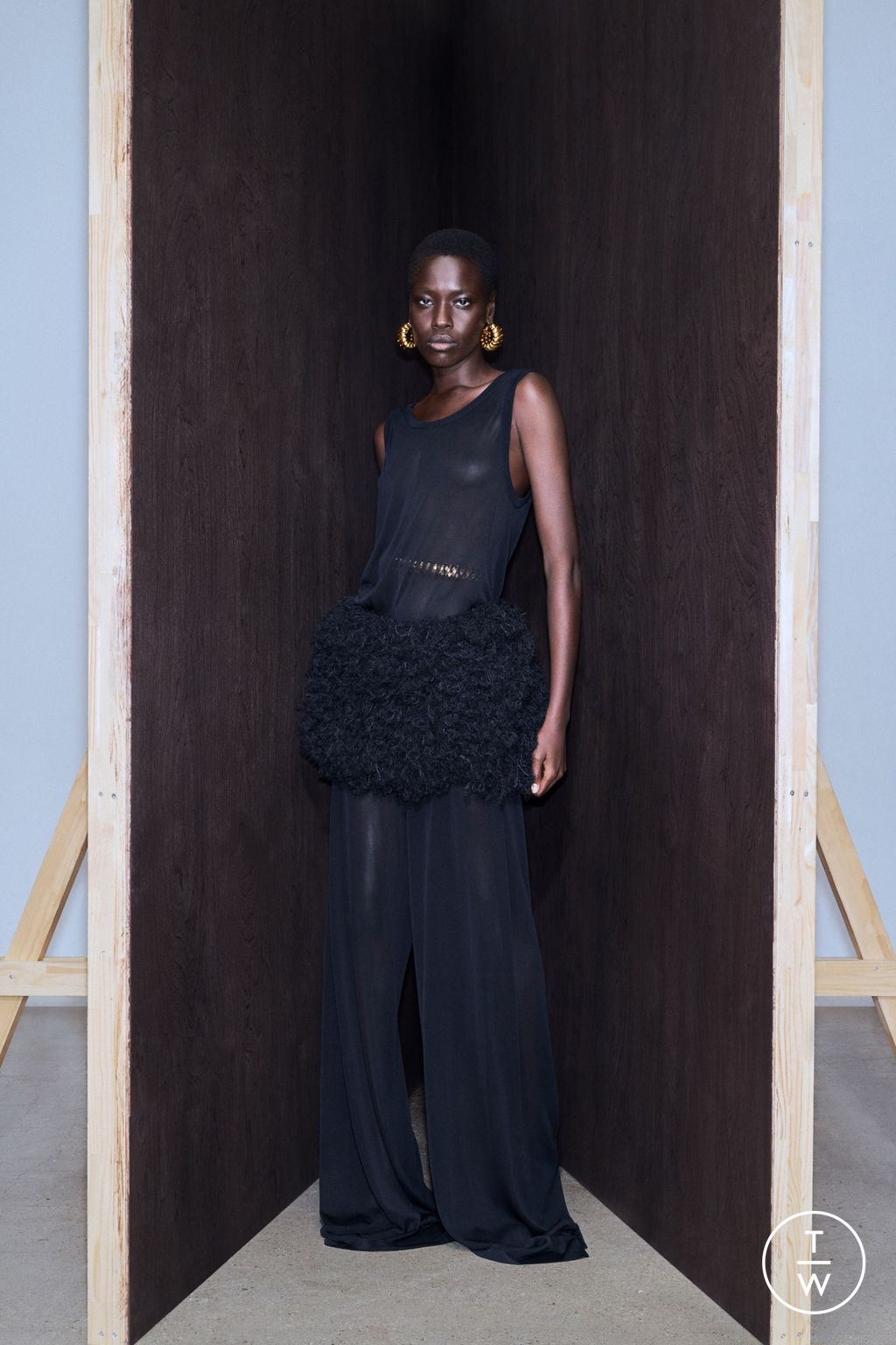 Fashion Week Paris Resort 2026 look 28 from the Alaïa collection 女装
