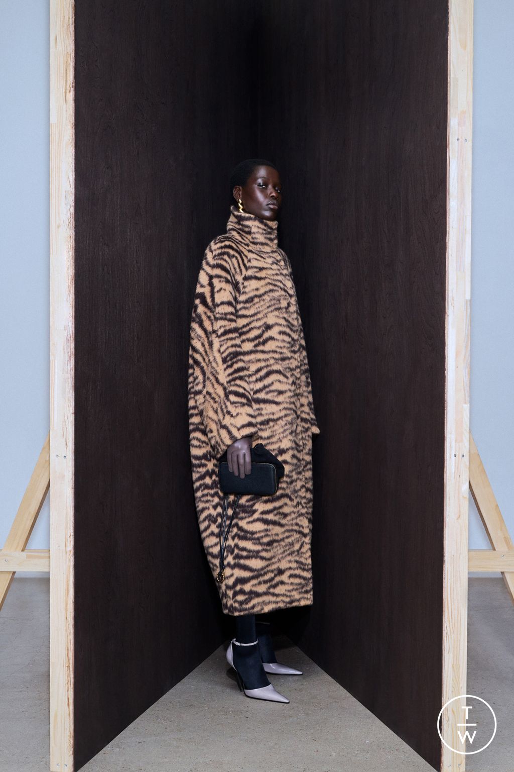 Fashion Week Paris Resort 2026 look 29 from the Alaïa collection 女装