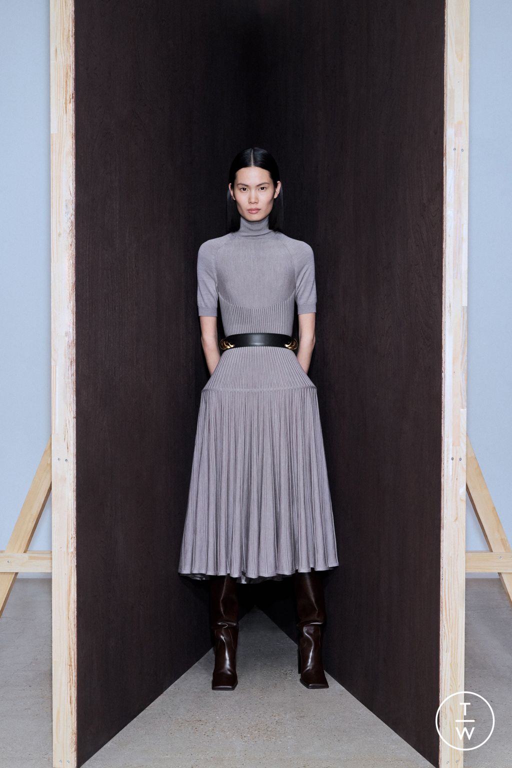 Fashion Week Paris Resort 2026 look 30 from the Alaïa collection womenswear