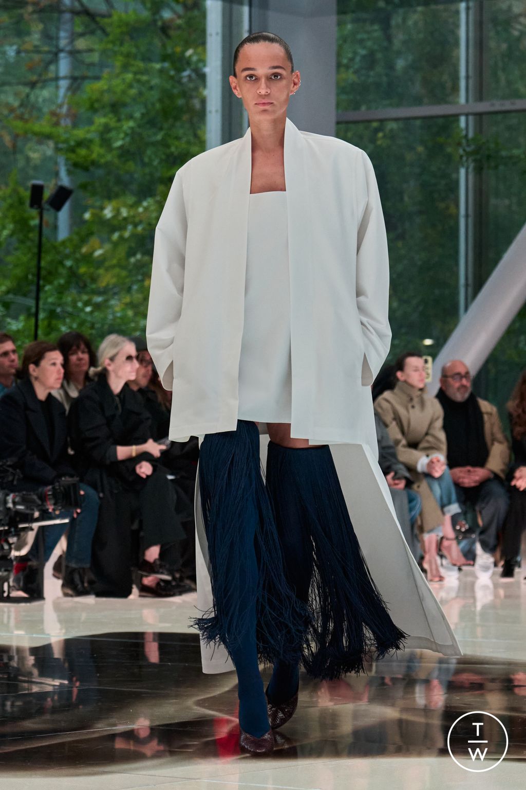 Fashion Week Paris Spring/Summer 2026 look 3 from the Alaïa collection womenswear