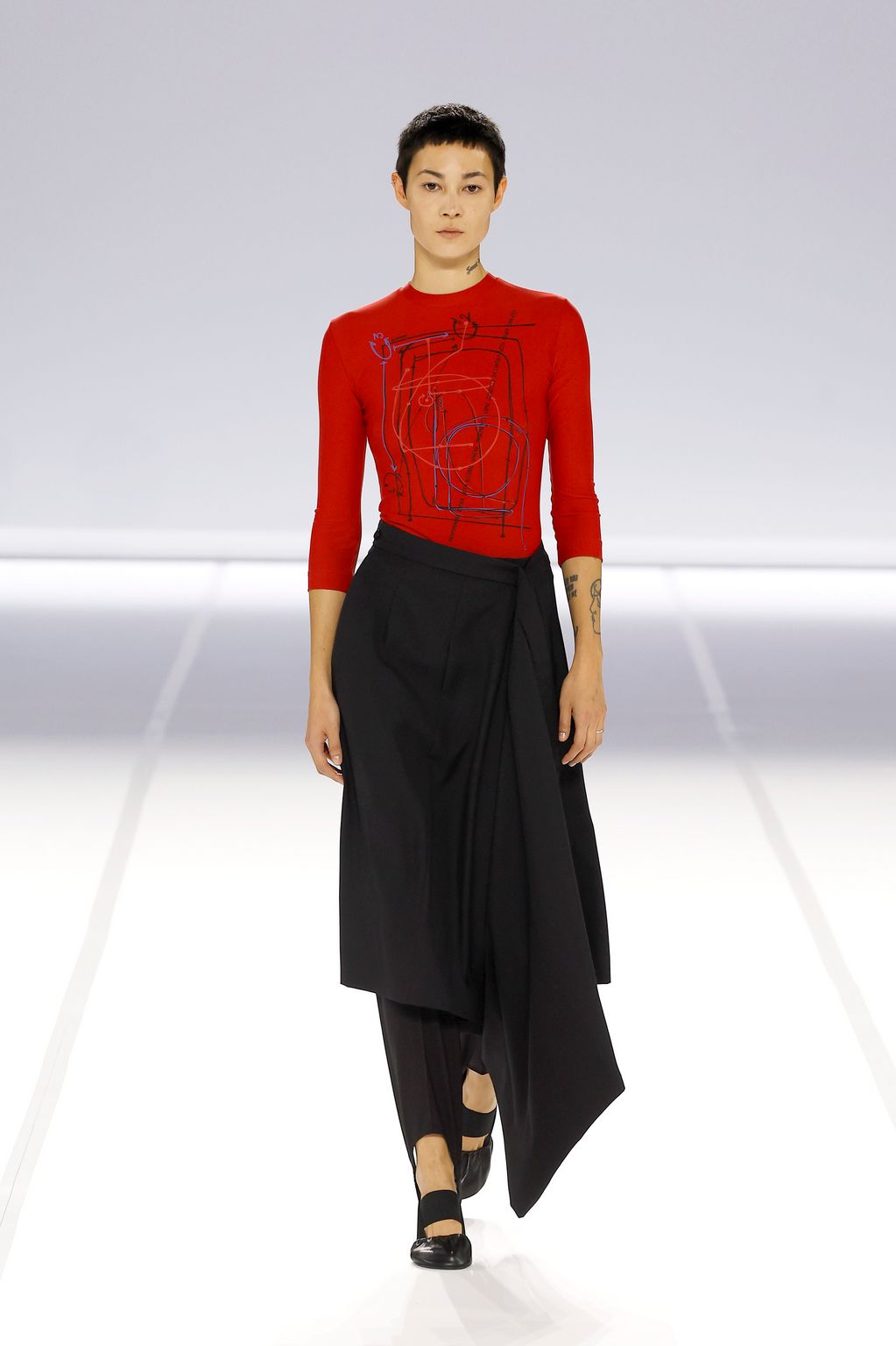 Fashion Week Paris Spring/Summer 2025 look 8 from the Alainpaul collection womenswear