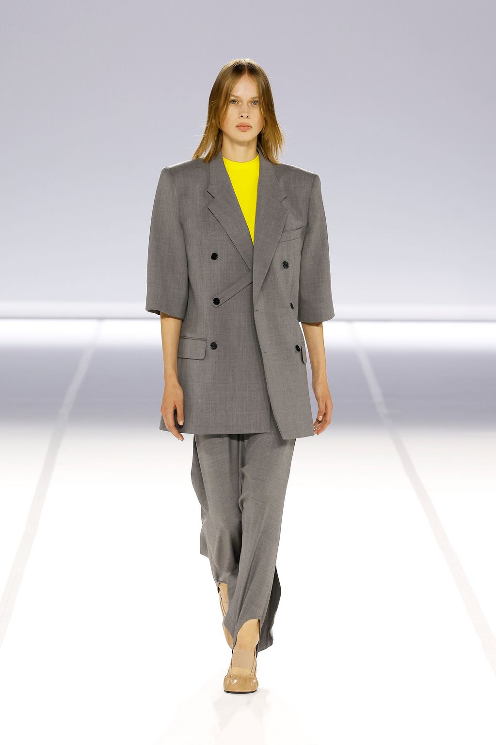 Fashion Week Paris Spring-Summer 2025 look 10 from the Alainpaul collection womenswear