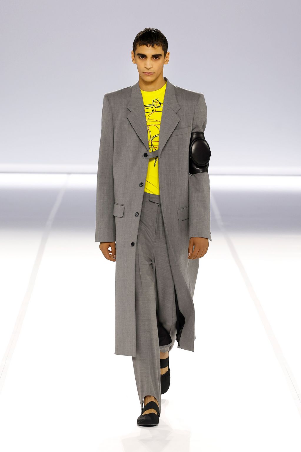 Fashion Week Paris Spring/Summer 2025 look 12 from the Alainpaul collection womenswear