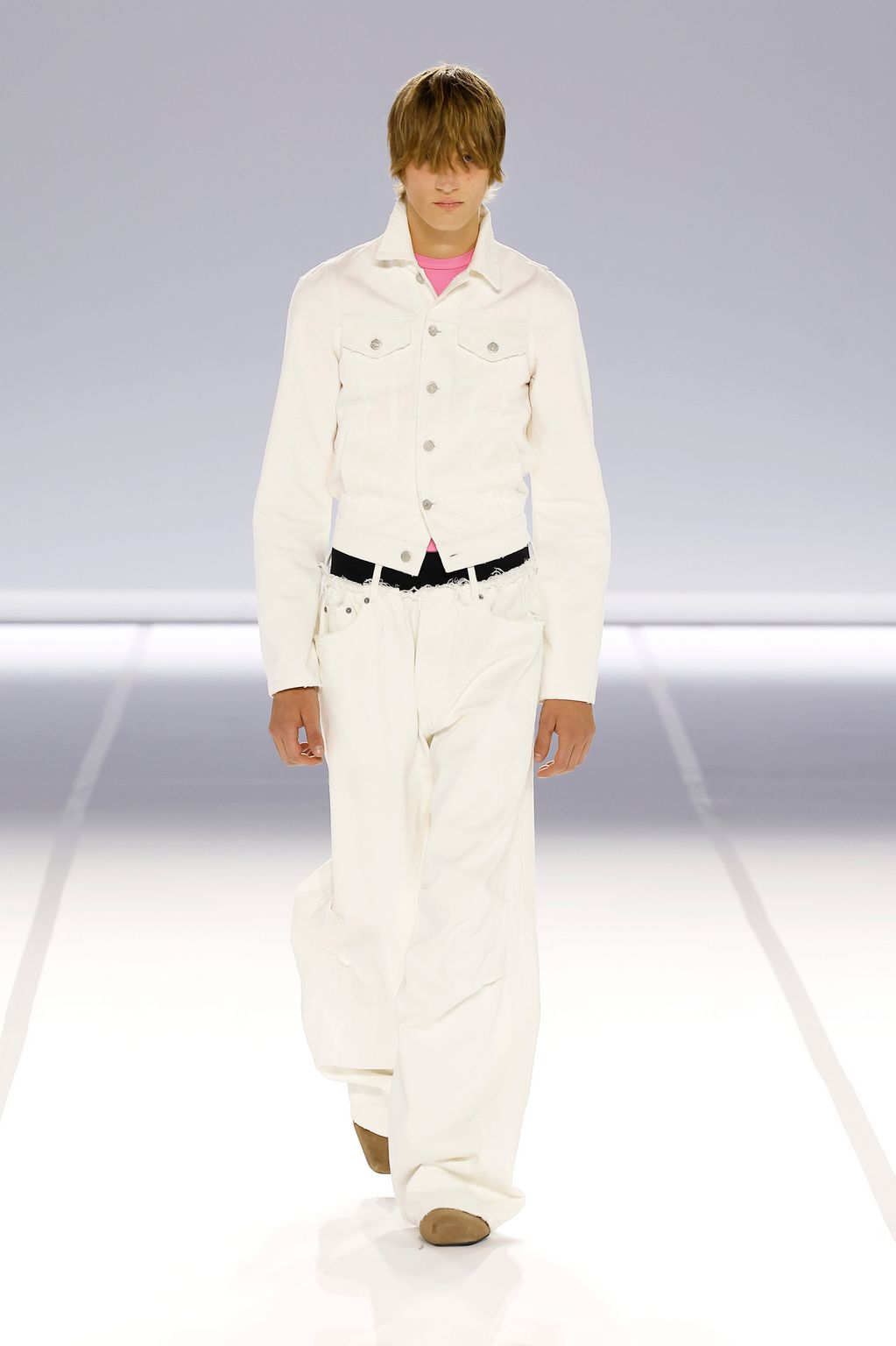 Fashion Week Paris Spring/Summer 2025 look 18 from the Alainpaul collection womenswear