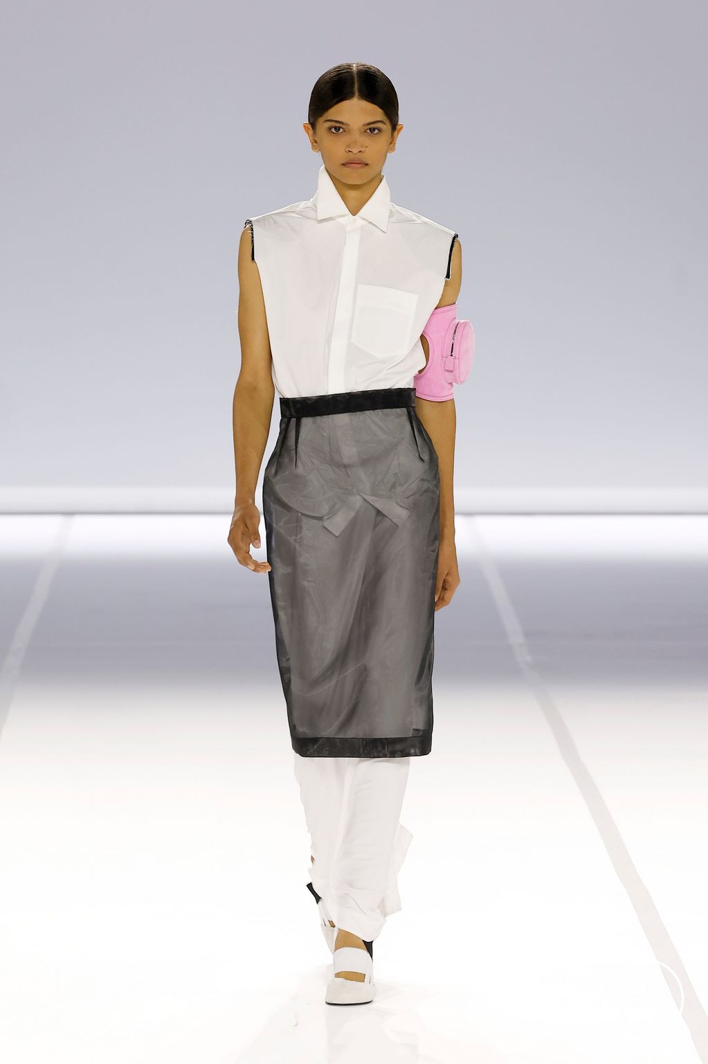 Fashion Week Paris Spring/Summer 2025 look 28 from the Alainpaul collection 女装