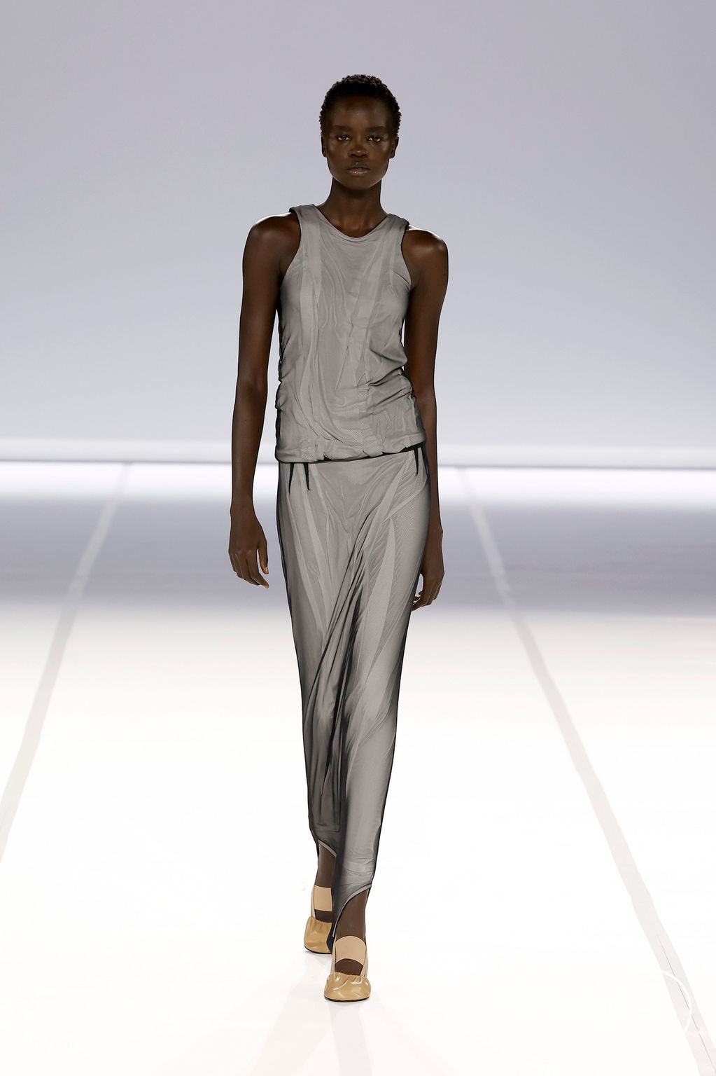 Fashion Week Paris Spring/Summer 2025 look 29 from the Alainpaul collection womenswear
