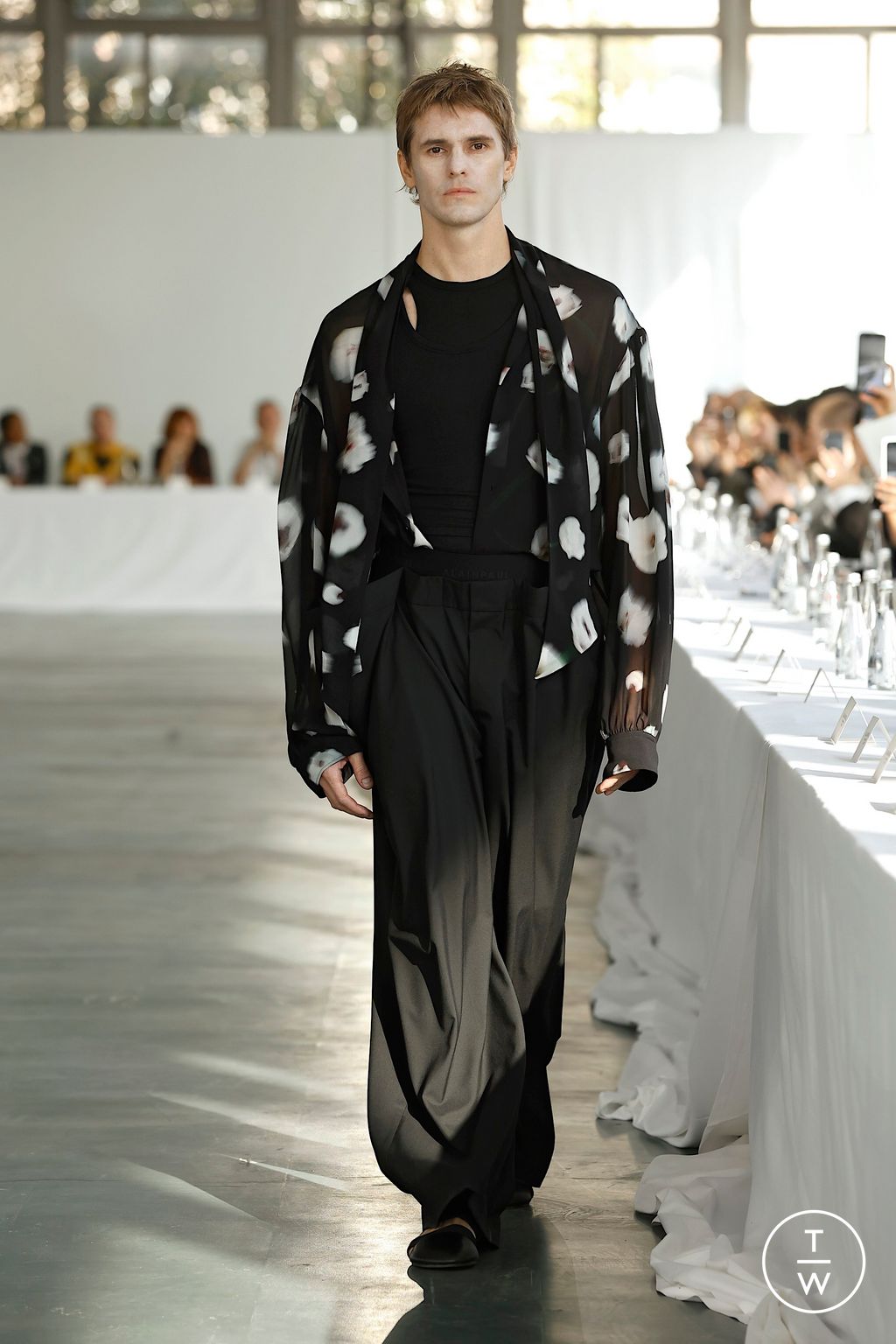 Fashion Week Paris Spring/Summer 2026 look 40 from the Alainpaul collection womenswear