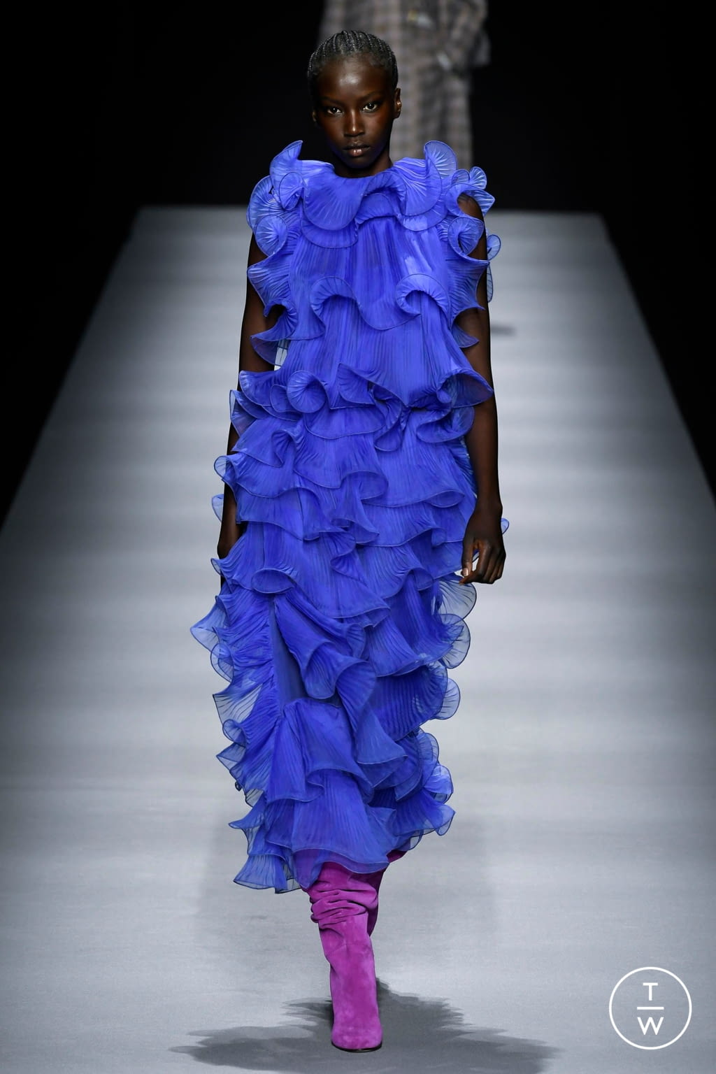 Fashion Week Milan Fall/Winter 2020 look 14 from the Alberta Ferretti collection 女装