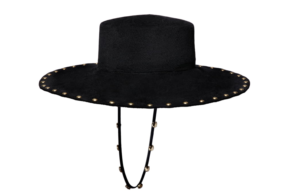 Fashion Week Milan Fall/Winter 2018 look 21 from the Alberta Ferretti collection womenswear accessories