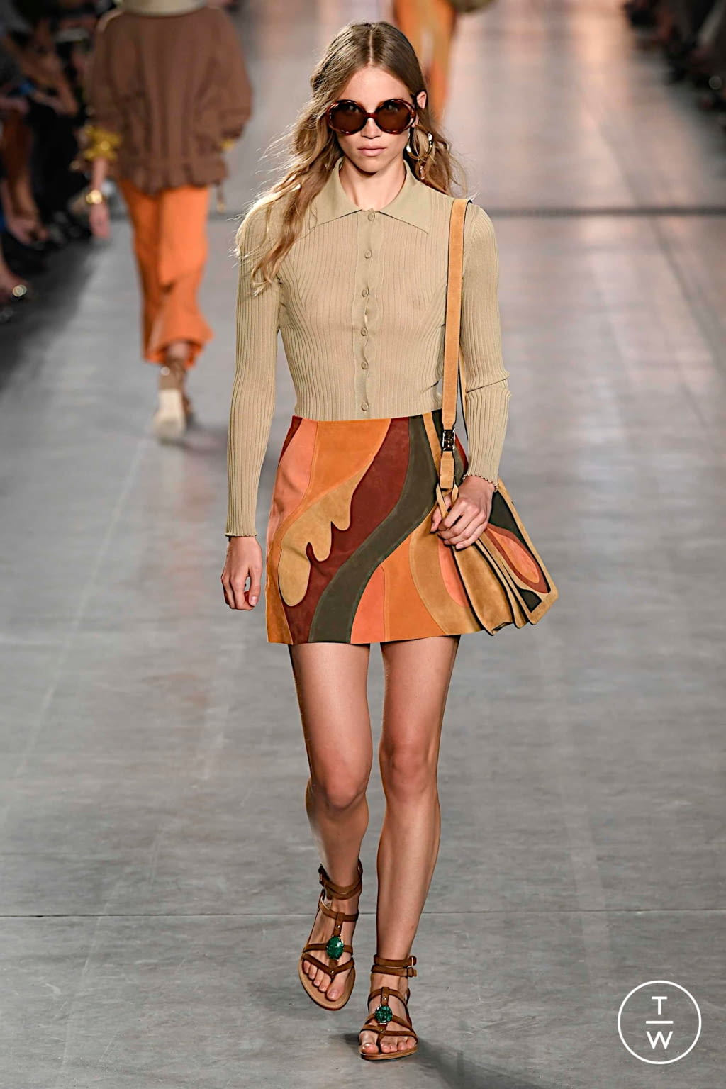 Fashion Week Milan Spring/Summer 2020 look 2 from the Alberta Ferretti collection 女装