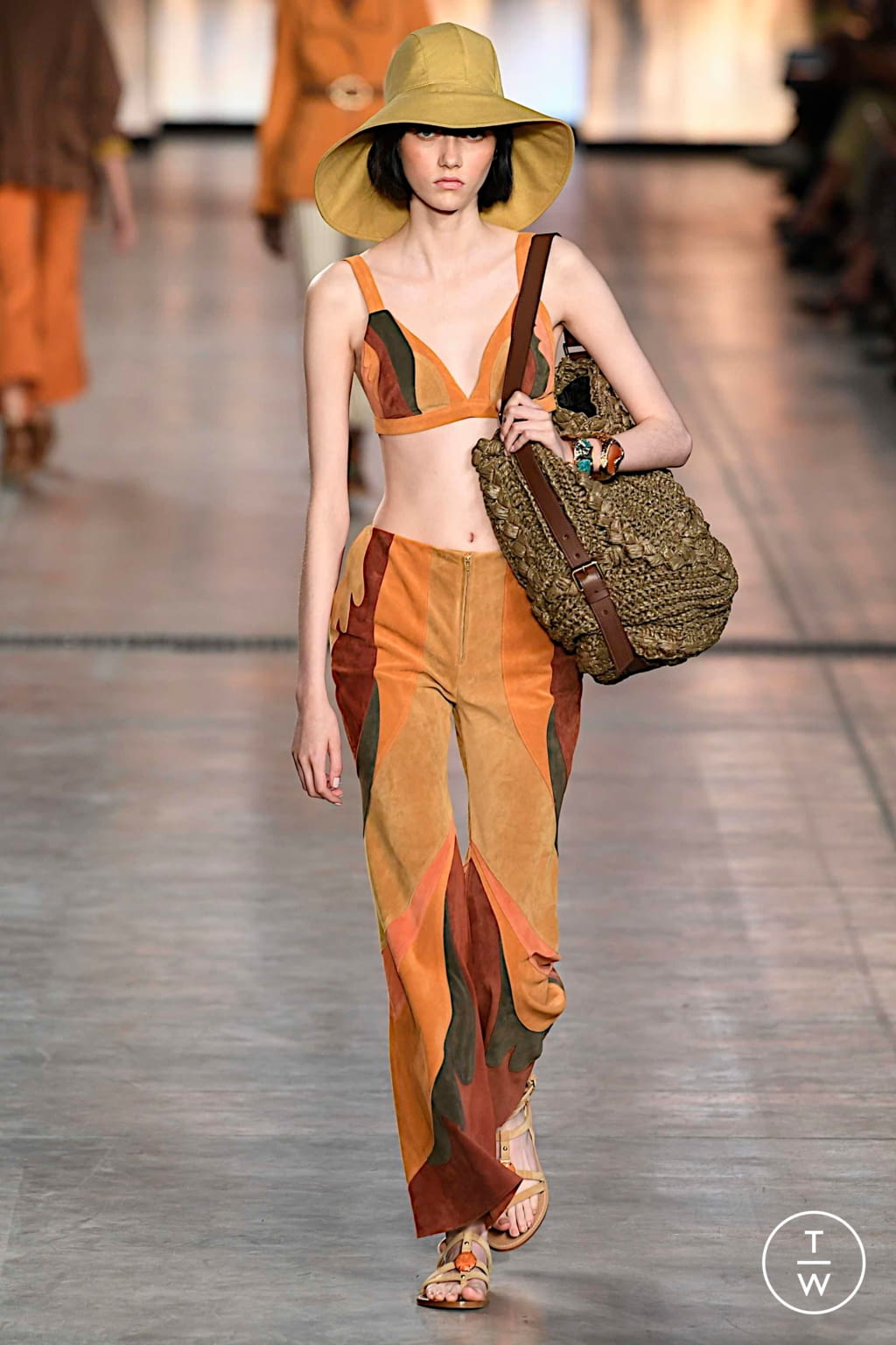 Fashion Week Milan Spring/Summer 2020 look 3 de la collection Alberta Ferretti womenswear