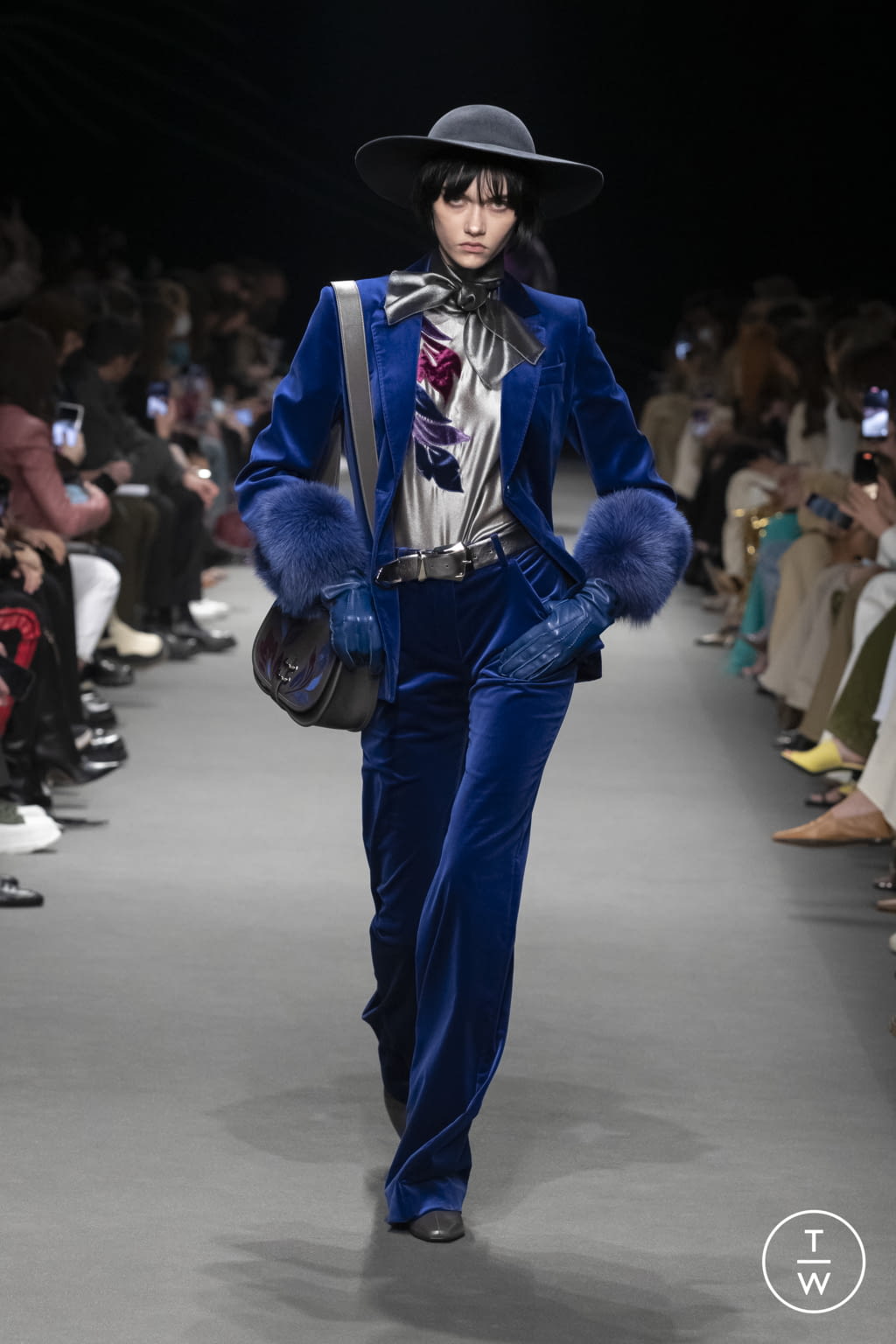 Fashion Week Milan Fall/Winter 2022 look 3 from the Alberta Ferretti collection womenswear