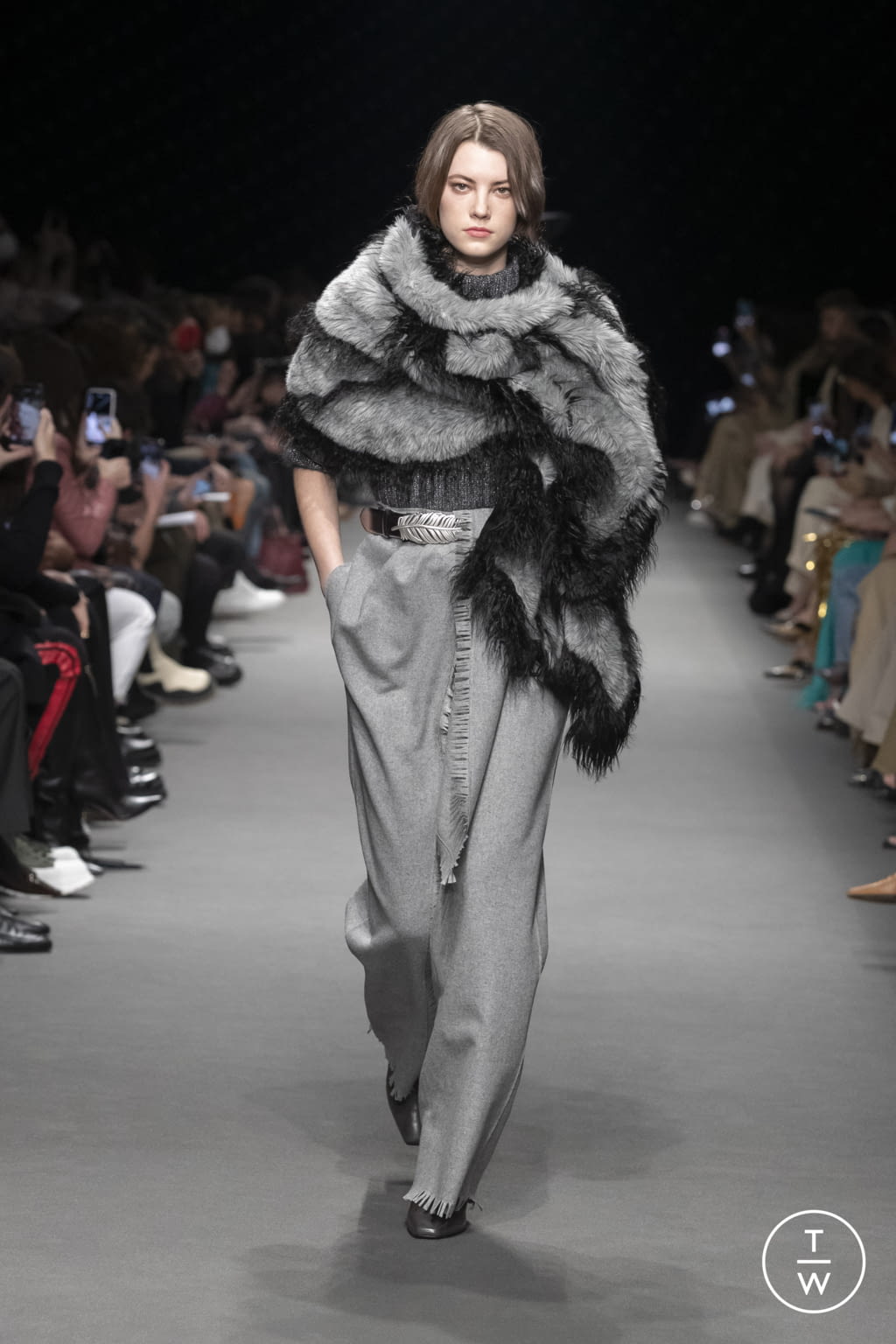 Fashion Week Milan Fall/Winter 2022 look 14 from the Alberta Ferretti collection womenswear