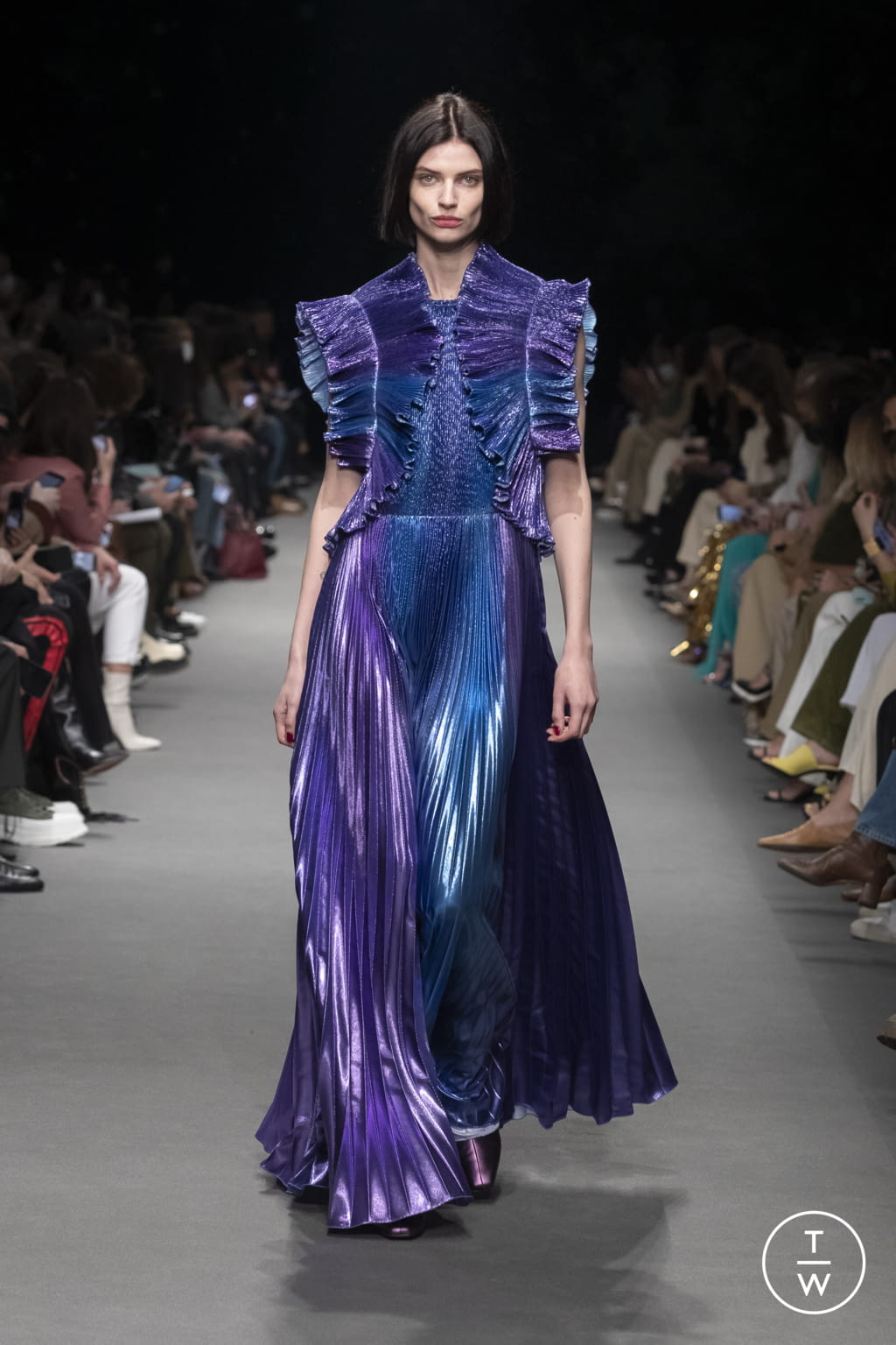 Fashion Week Milan Fall/Winter 2022 look 44 from the Alberta Ferretti collection womenswear