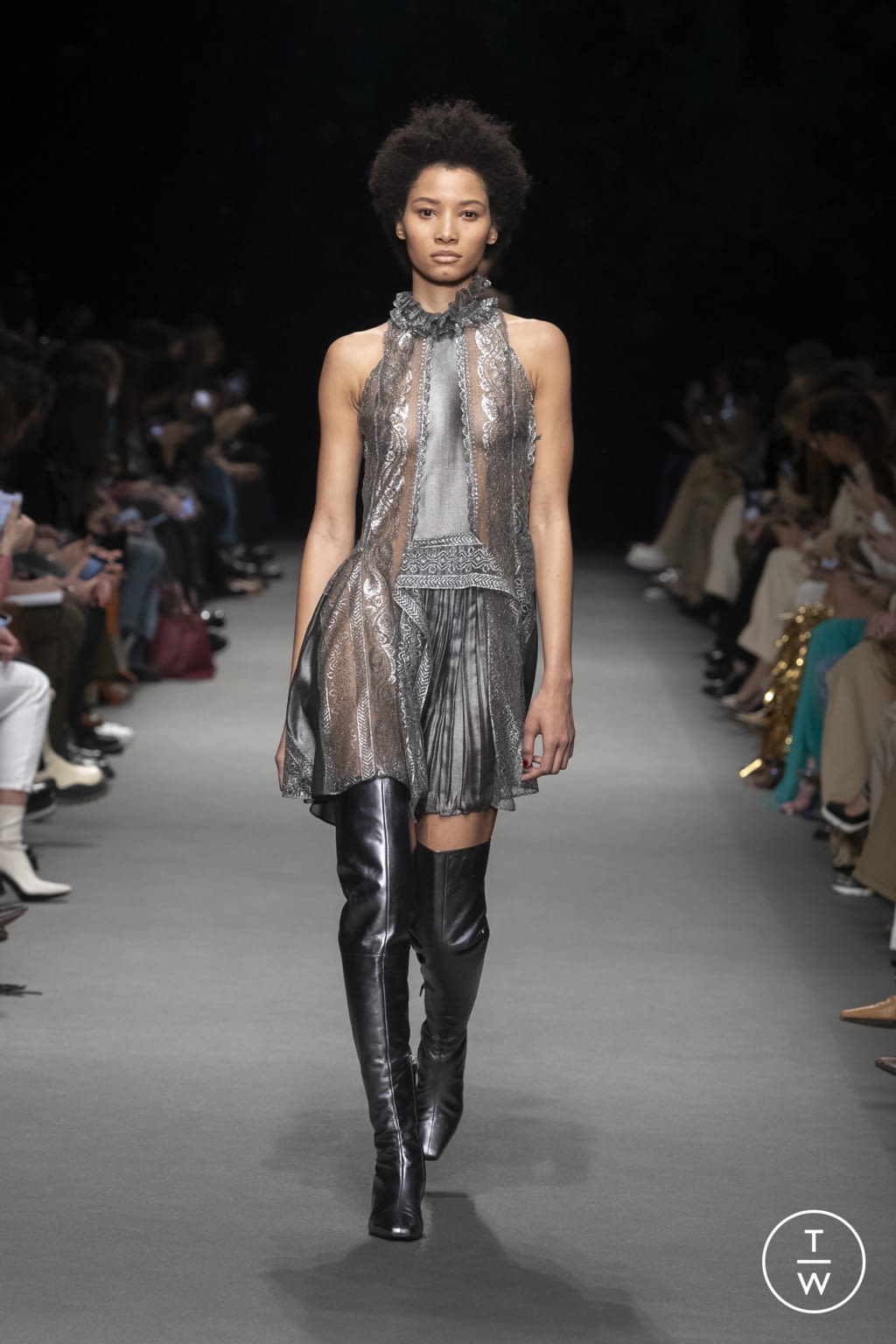 Fashion Week Milan Fall/Winter 2022 look 47 from the Alberta Ferretti collection womenswear