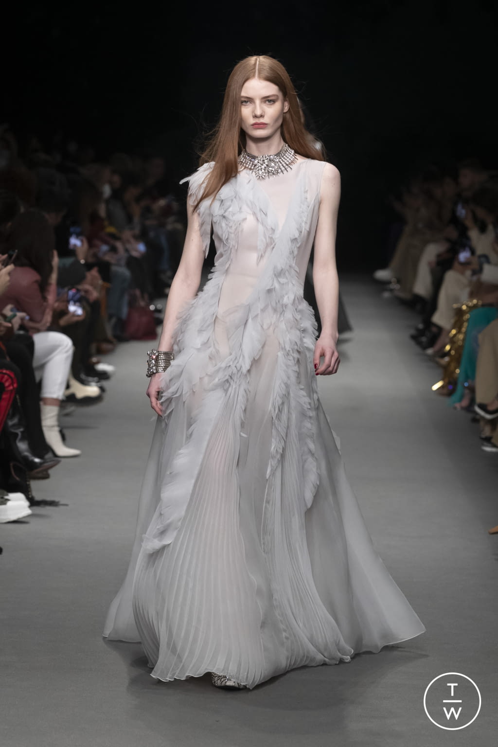 Fashion Week Milan Fall/Winter 2022 look 51 from the Alberta Ferretti collection womenswear