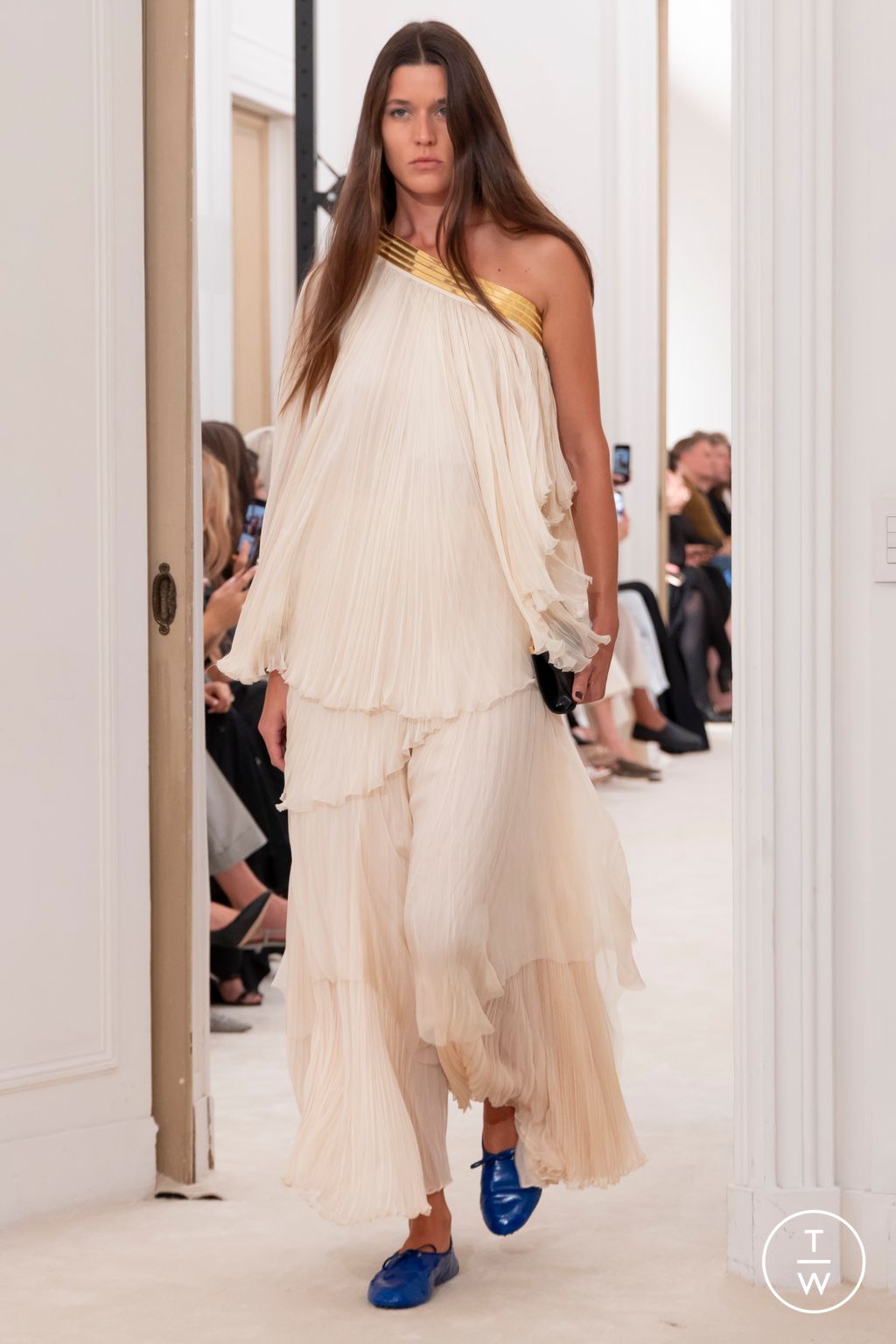 Fashion Week Milan Spring/Summer 2026 look 24 from the Alberta Ferretti collection 女装