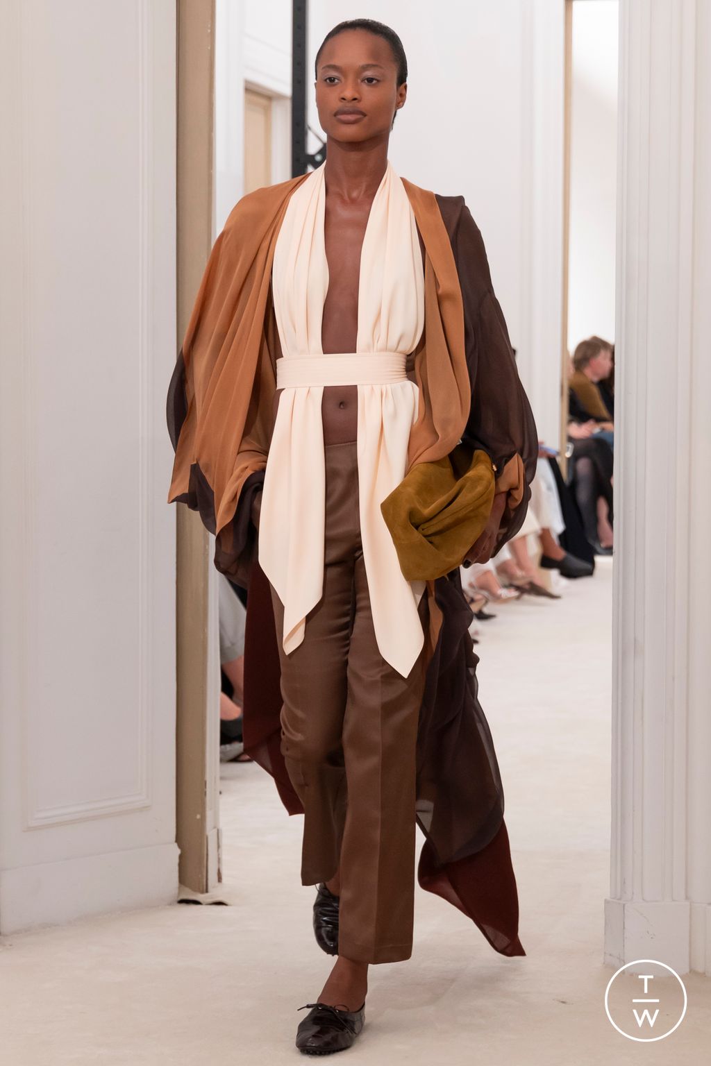 Fashion Week Milan Spring/Summer 2026 look 30 from the Alberta Ferretti collection womenswear
