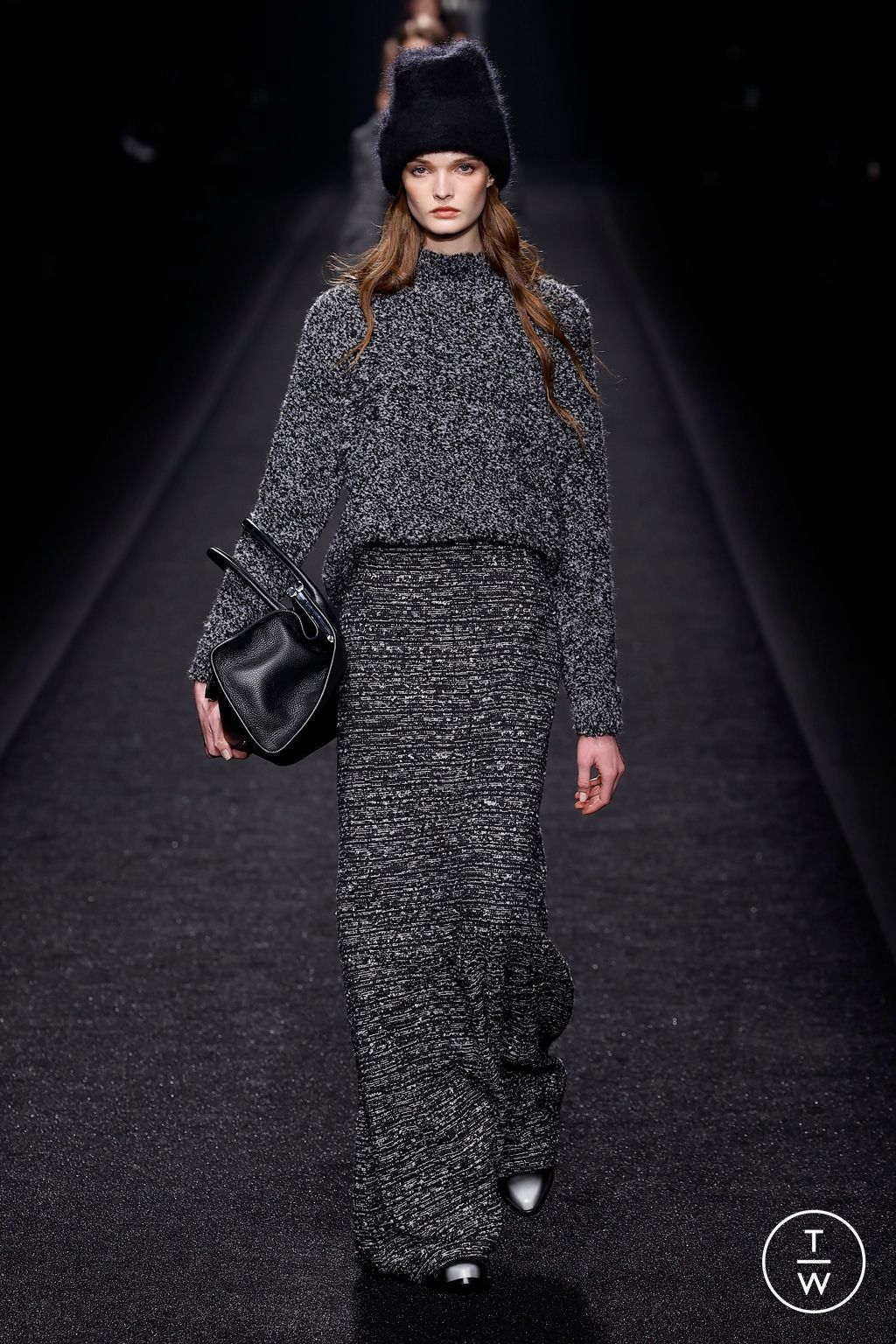 Fashion Week Milan Fall/Winter 2024 look 5 de la collection Alberta Ferretti womenswear