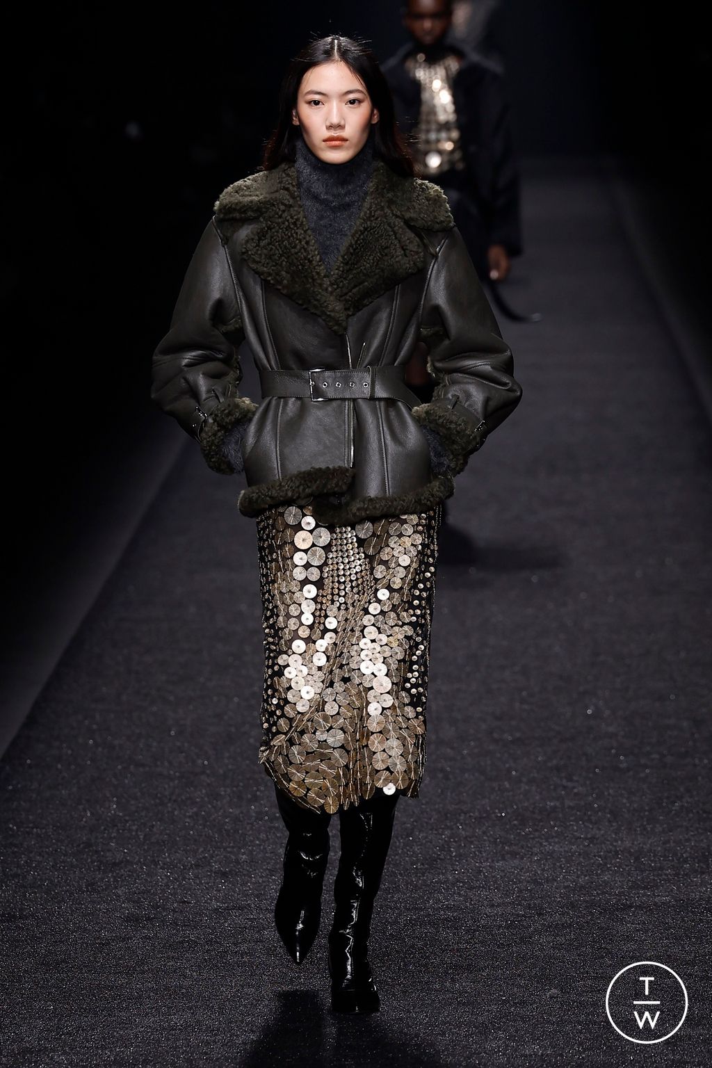 Fashion Week Milan Fall/Winter 2024 look 12 from the Alberta Ferretti collection 女装