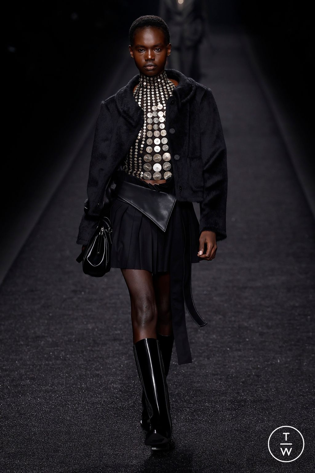 Fashion Week Milan Fall/Winter 2024 look 13 de la collection Alberta Ferretti womenswear