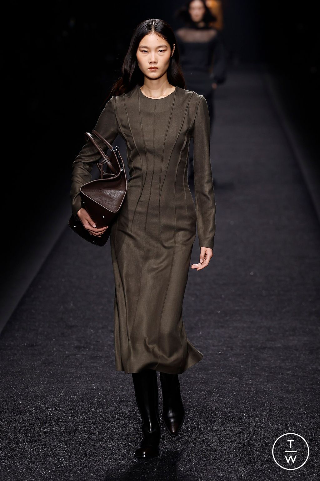Fashion Week Milan Fall/Winter 2024 look 18 from the Alberta Ferretti collection womenswear
