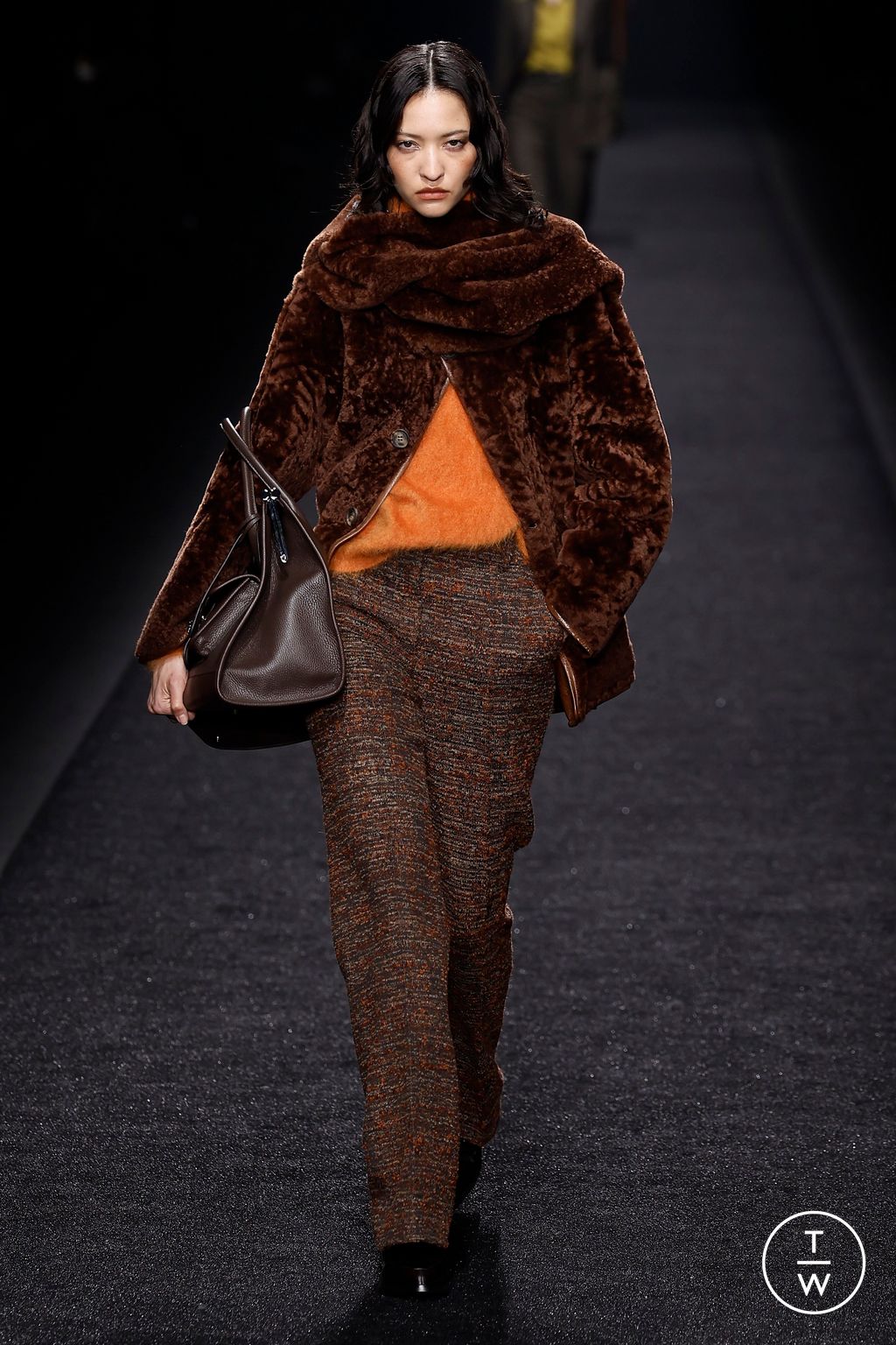 Fashion Week Milan Fall/Winter 2024 look 21 from the Alberta Ferretti collection womenswear