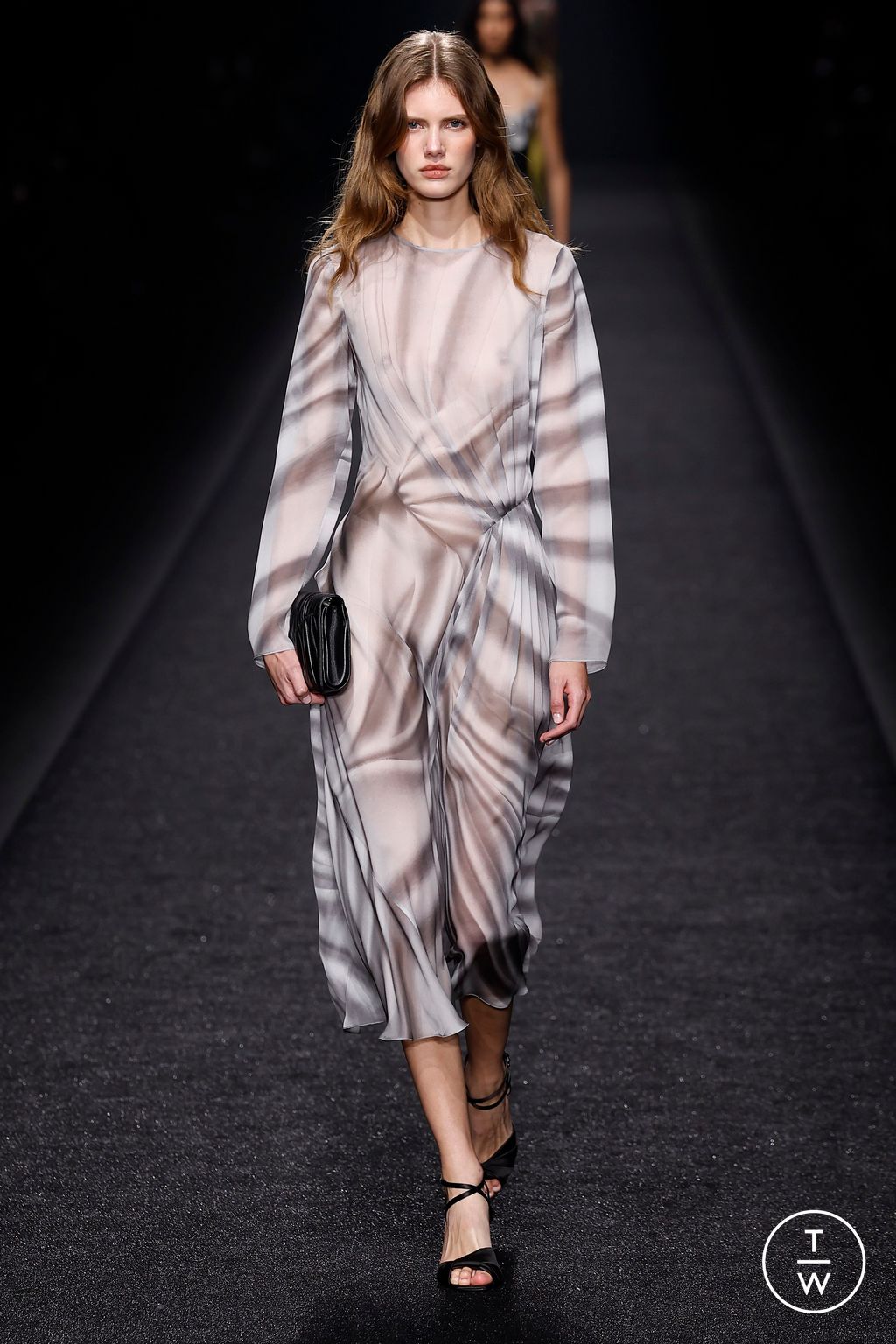 Fashion Week Milan Fall/Winter 2024 look 32 from the Alberta Ferretti collection womenswear