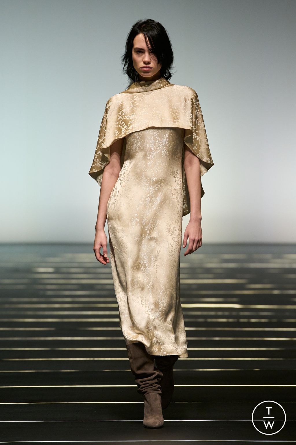Fashion Week Milan Fall/Winter 2026 look 12 from the Alberta Ferretti collection womenswear