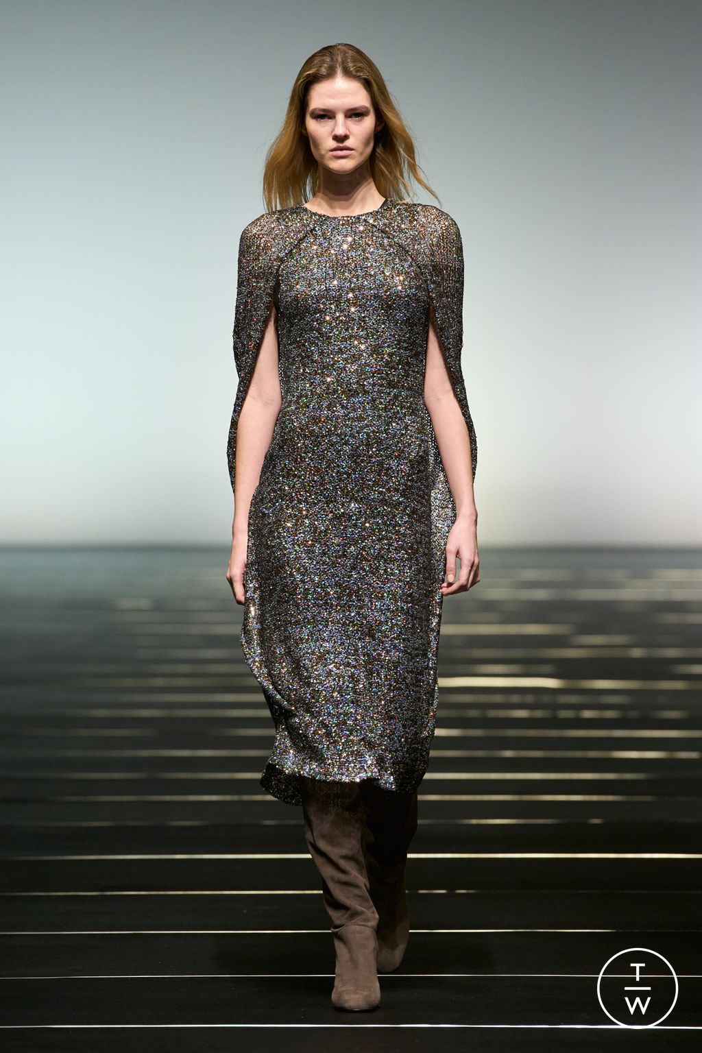 Fashion Week Milan Fall/Winter 2026 look 23 from the Alberta Ferretti collection womenswear