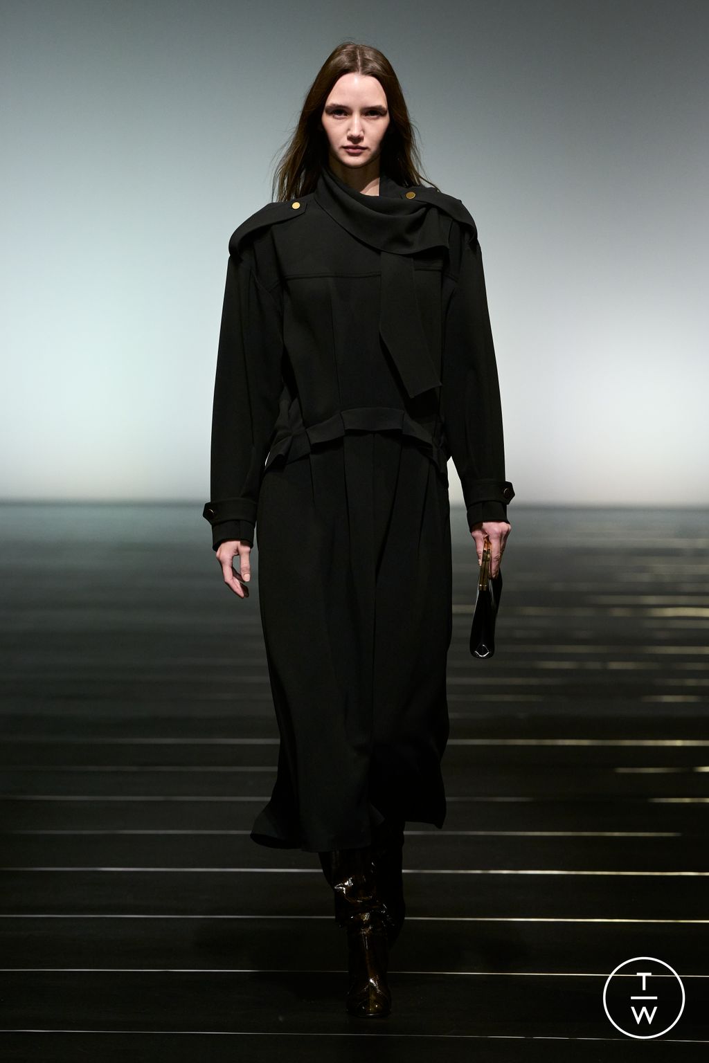 Fashion Week Milan Fall/Winter 2026 look 27 from the Alberta Ferretti collection womenswear