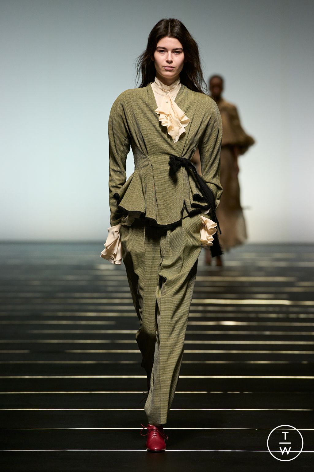 Fashion Week Milan Fall/Winter 2026 look 7 from the Alberta Ferretti collection 女装