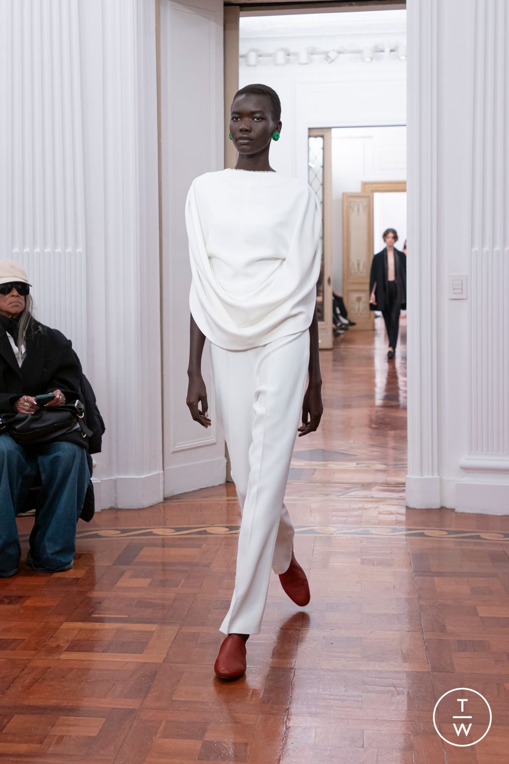 Fashion Week Milan Fall/Winter 2025 look 21 from the Alberta Ferretti collection womenswear