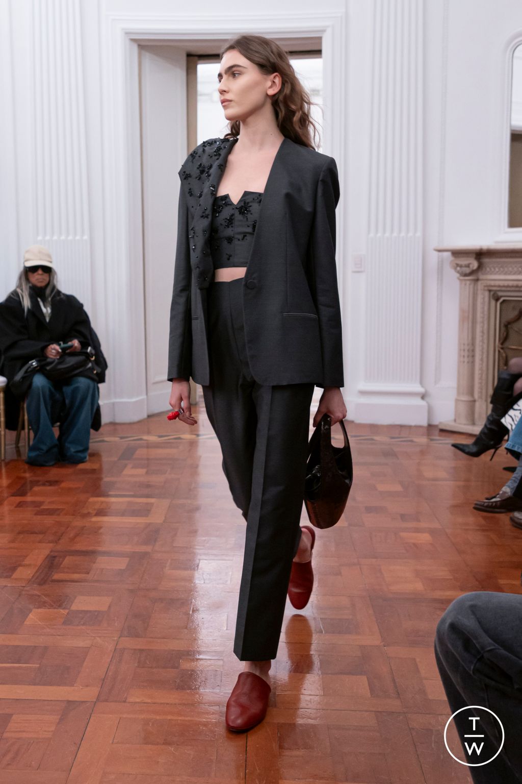 Fashion Week Milan Fall/Winter 2025 look 37 from the Alberta Ferretti collection womenswear