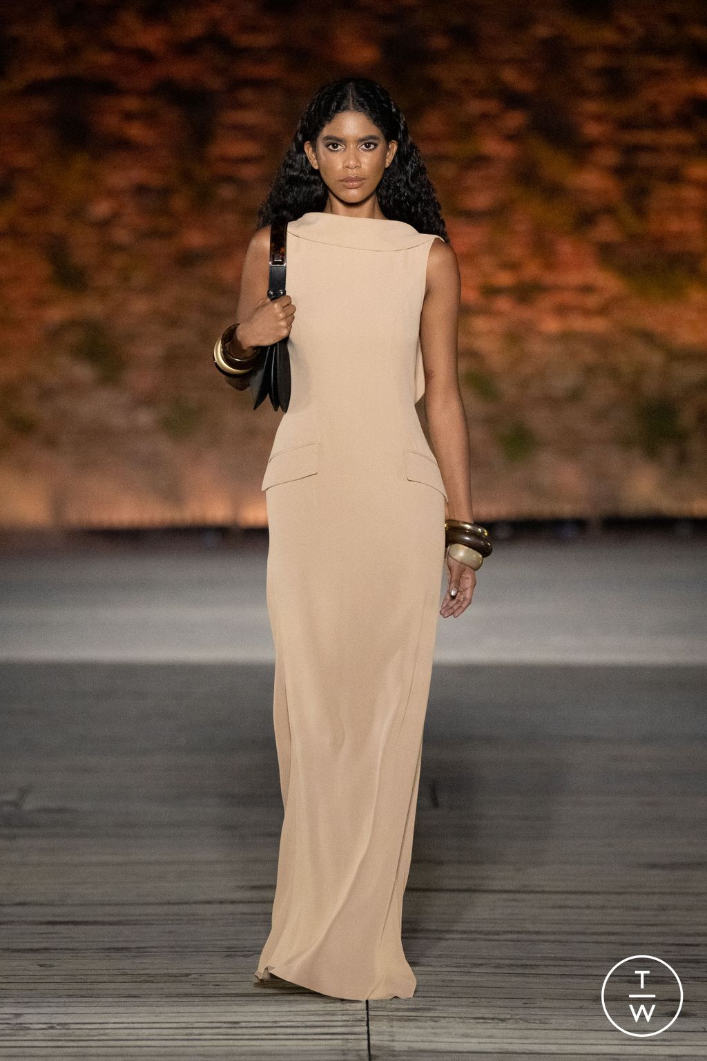 Fashion Week Milan Resort 2024 look 12 de la collection Alberta Ferretti womenswear