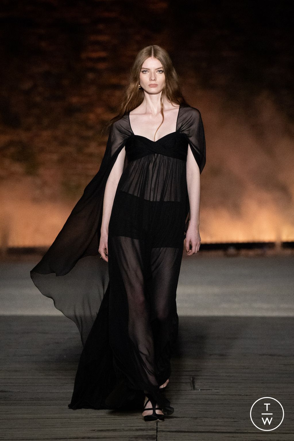 Fashion Week Milan Resort 2024 look 50 from the Alberta Ferretti collection womenswear