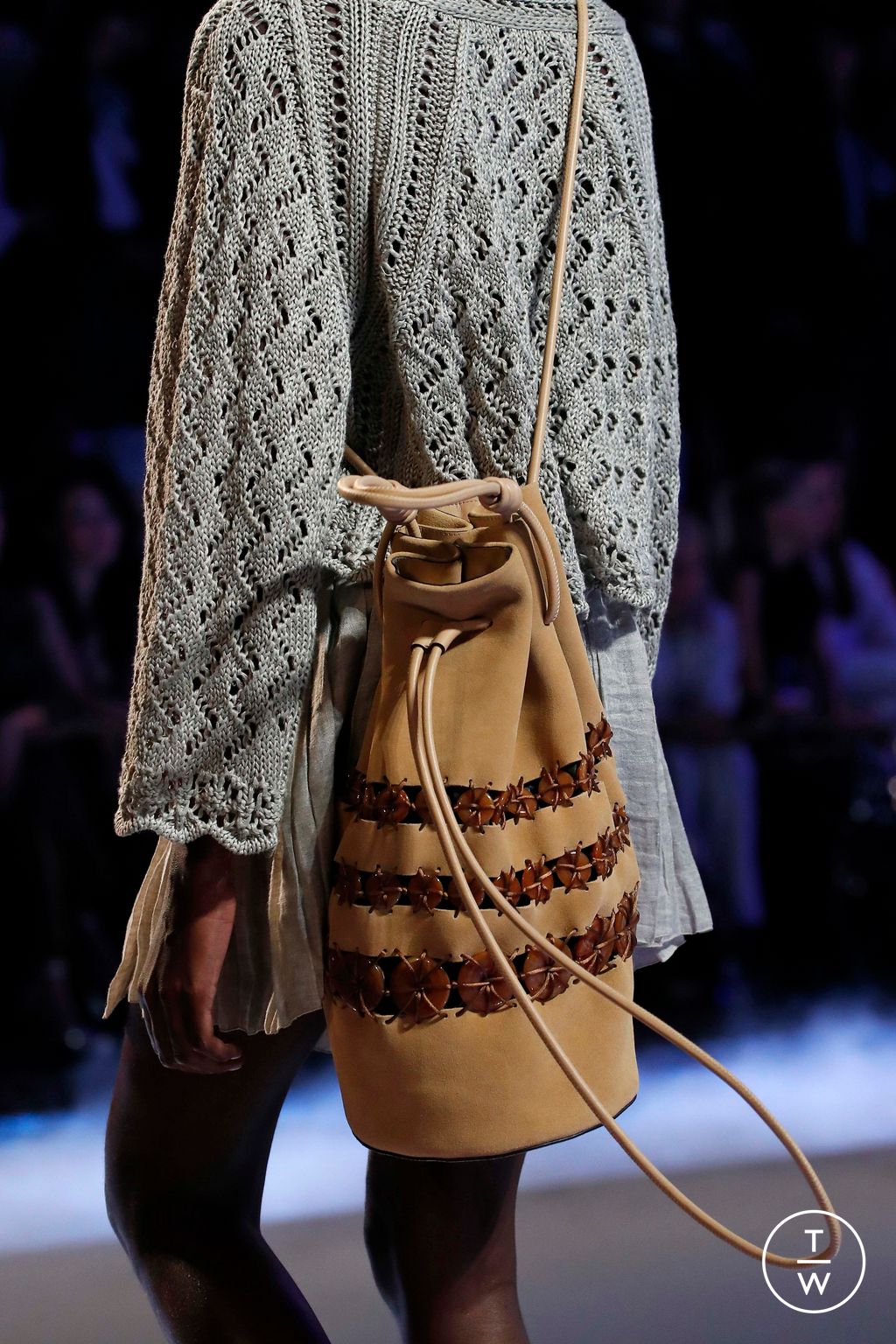 Fashion Week Milan Spring/Summer 2023 look 5 de la collection Alberta Ferretti womenswear accessories