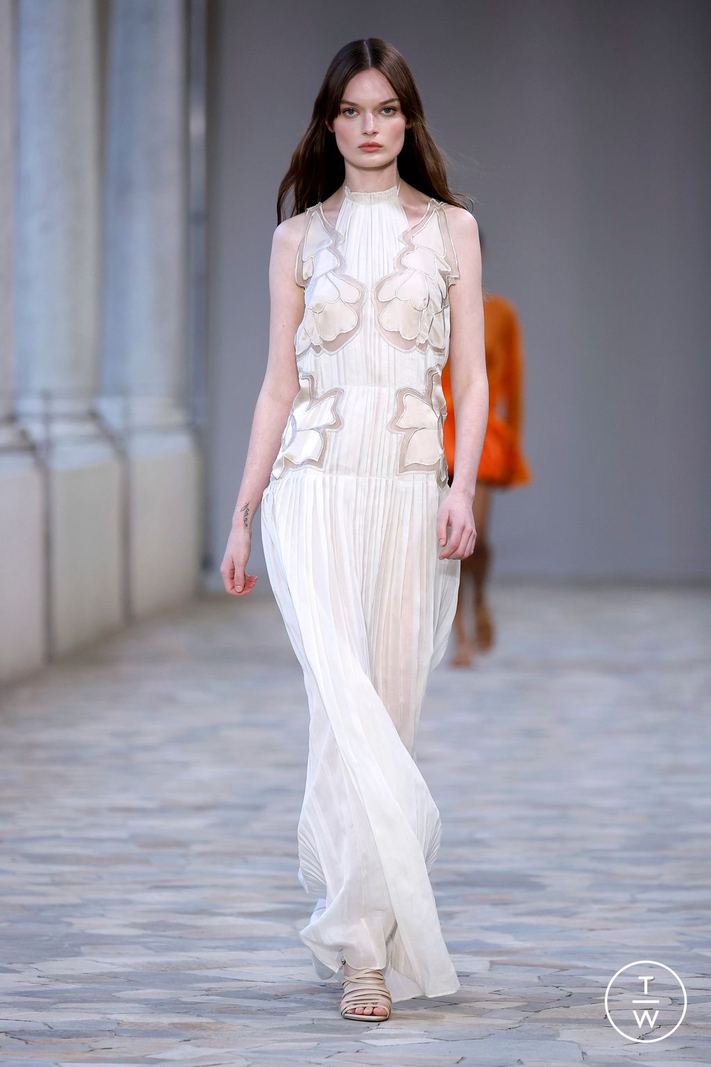 Fashion Week Milan Spring-Summer 2025 look 6 from the Alberta Ferretti collection womenswear