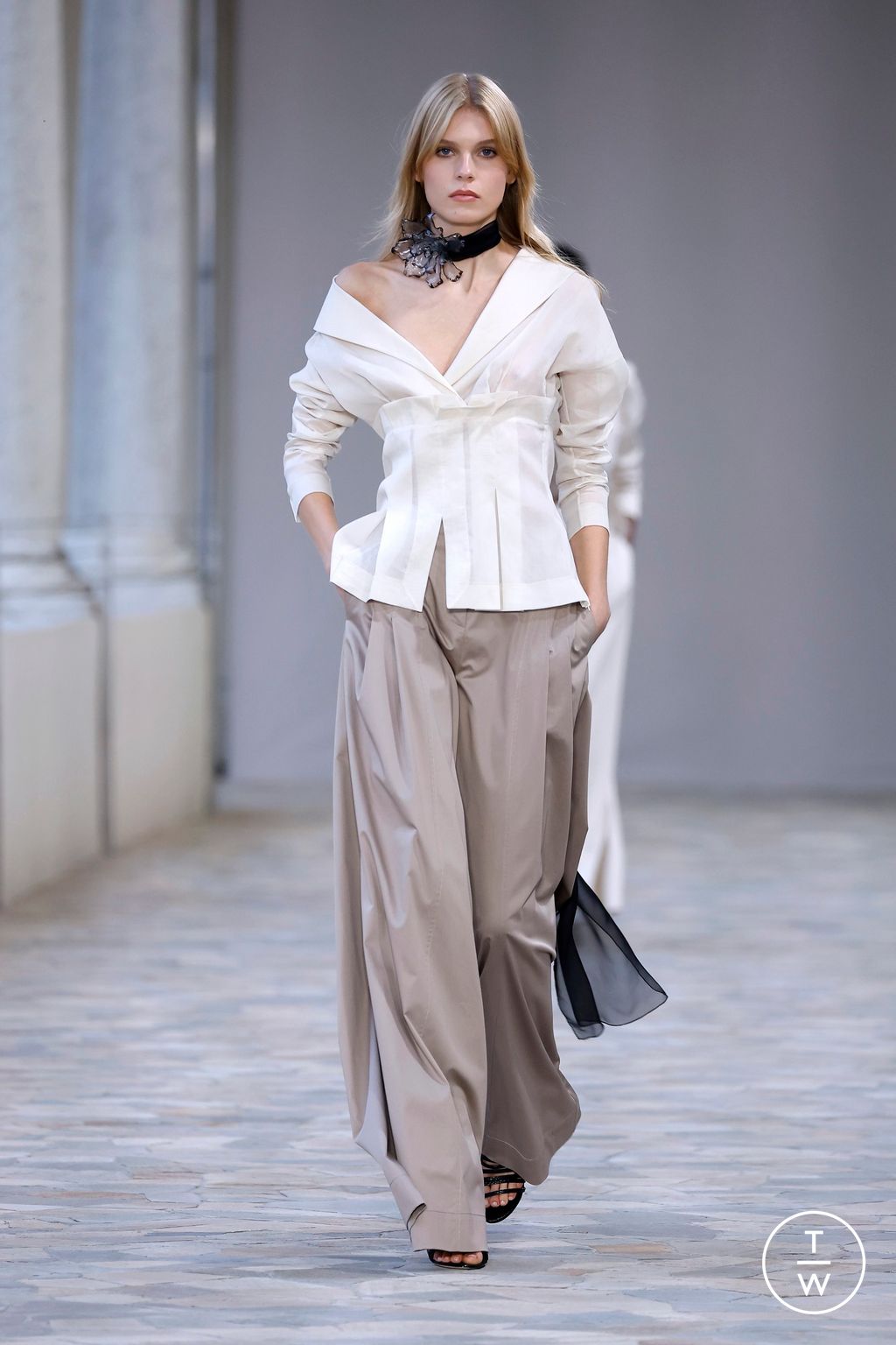 Fashion Week Milan Spring-Summer 2025 look 12 from the Alberta Ferretti collection womenswear