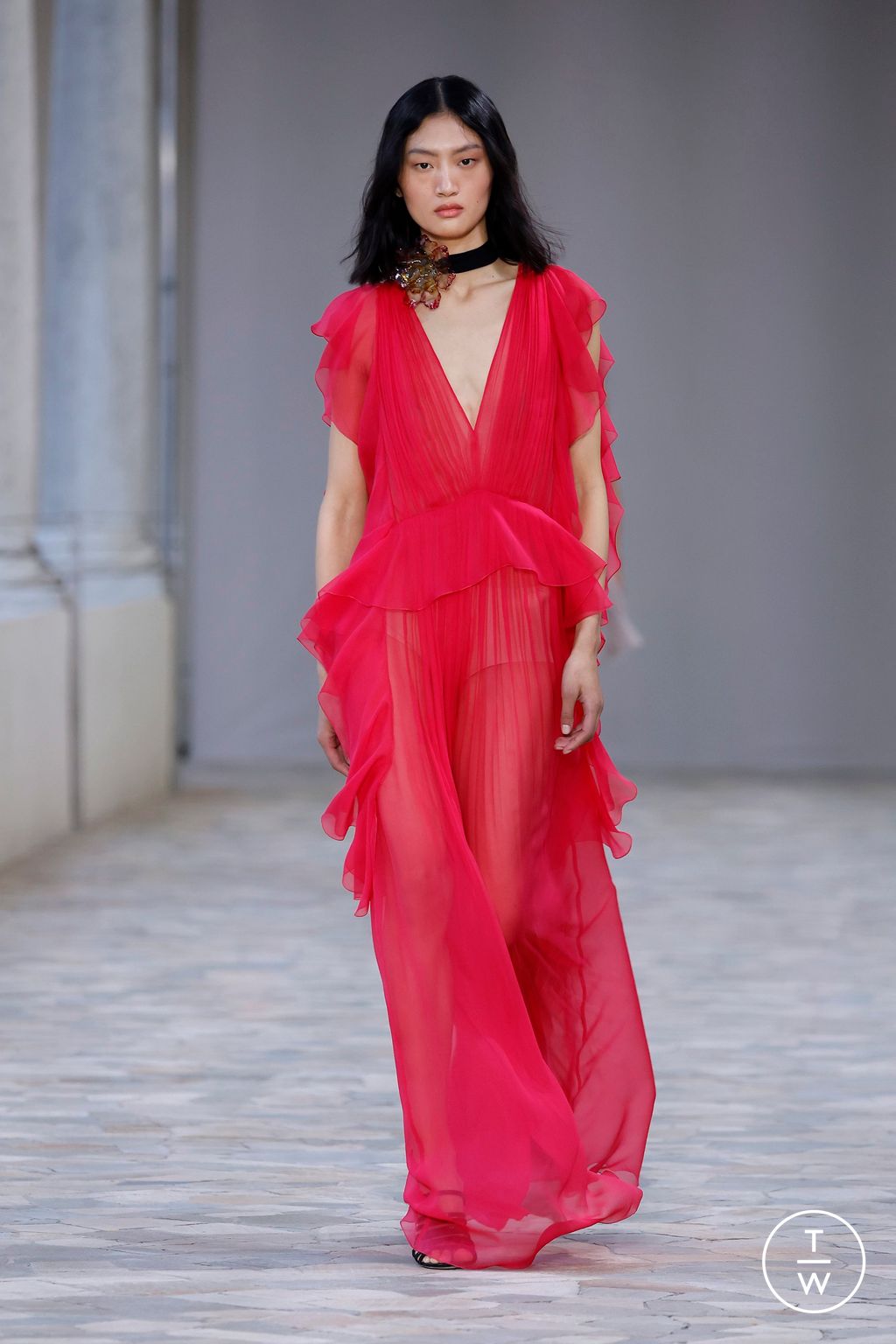 Fashion Week Milan Spring/Summer 2025 look 27 from the Alberta Ferretti collection womenswear