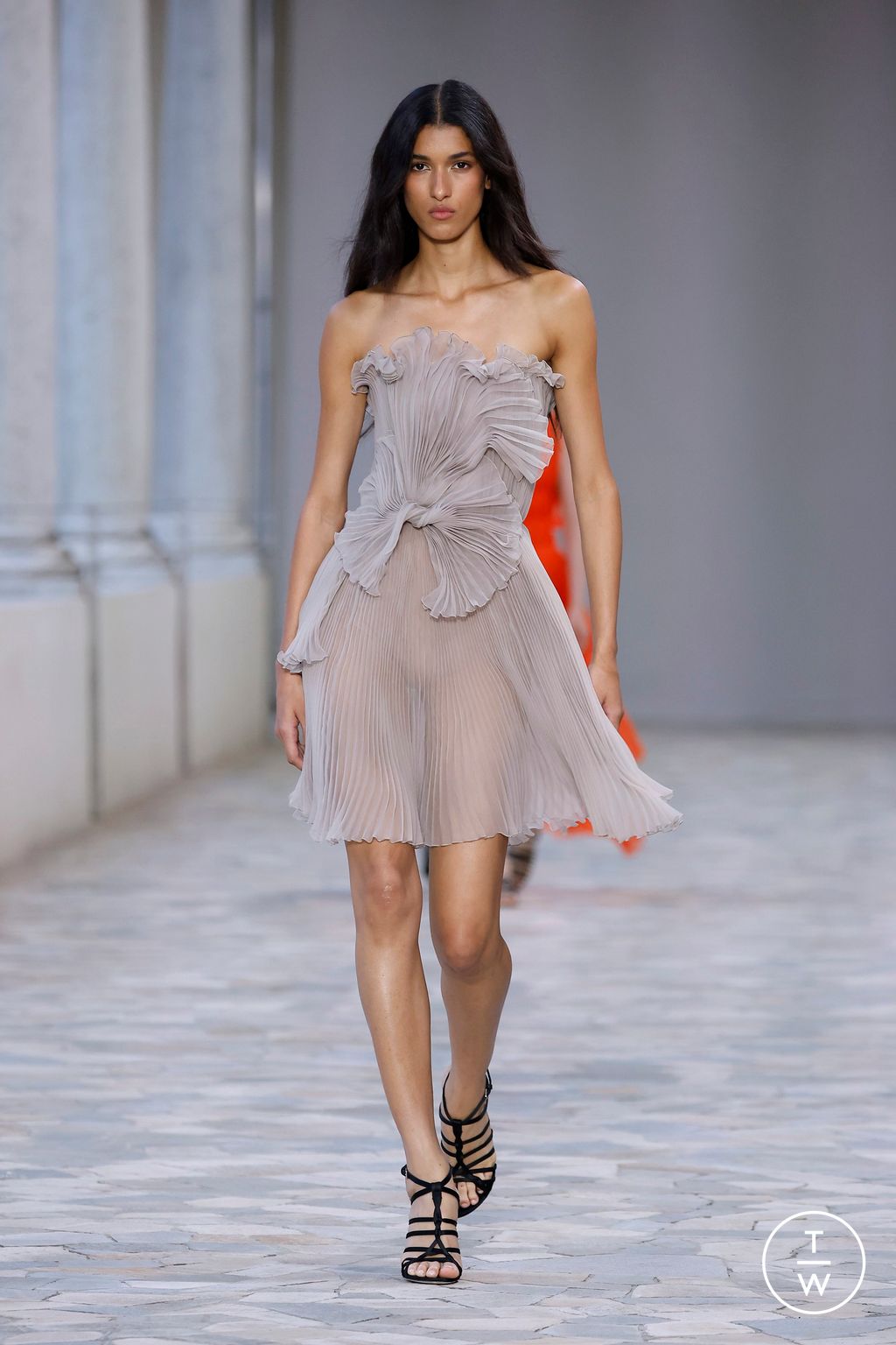 Fashion Week Milan Spring-Summer 2025 look 28 from the Alberta Ferretti collection womenswear
