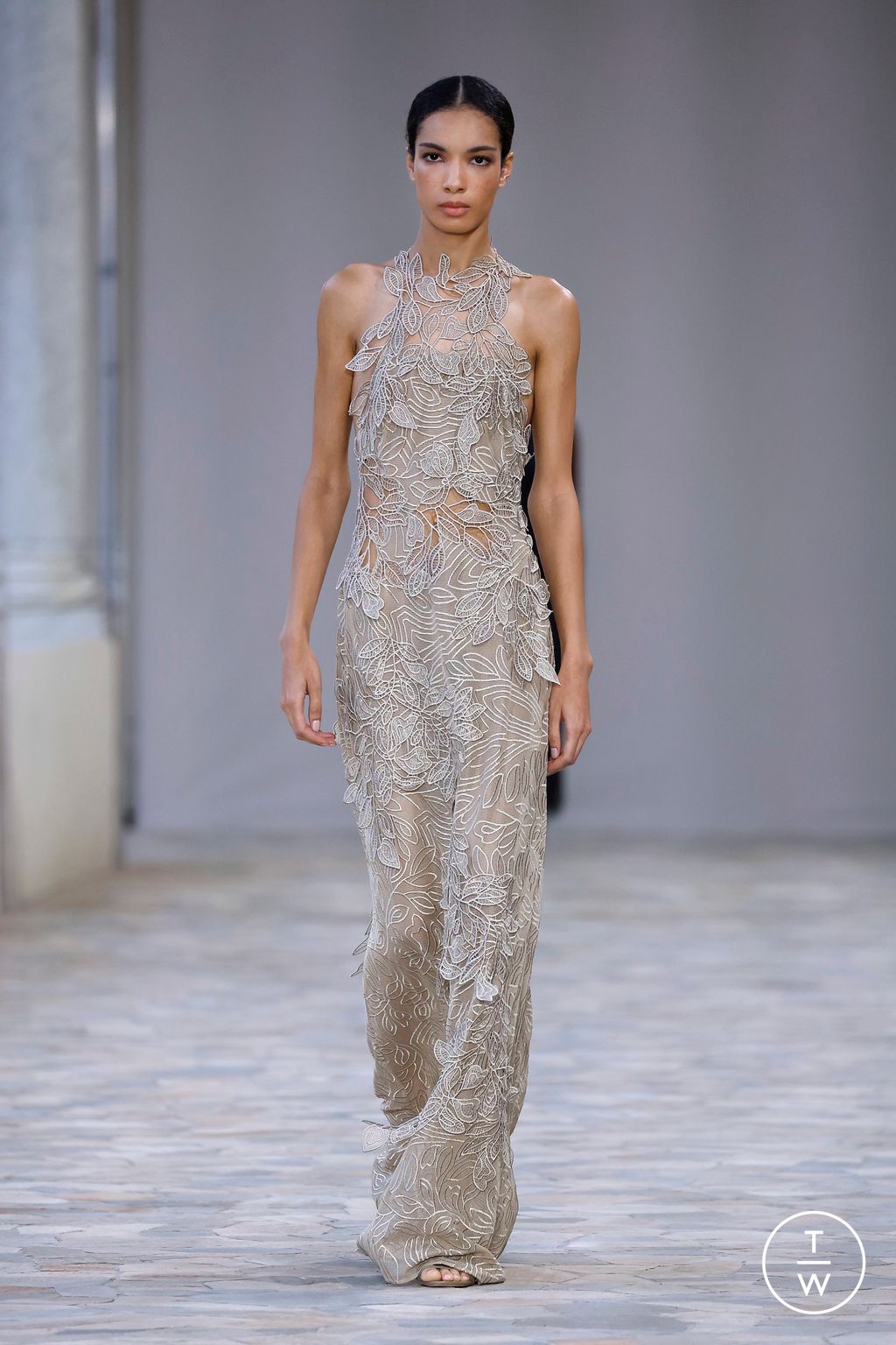 Fashion Week Milan Spring-Summer 2025 look 37 from the Alberta Ferretti collection womenswear