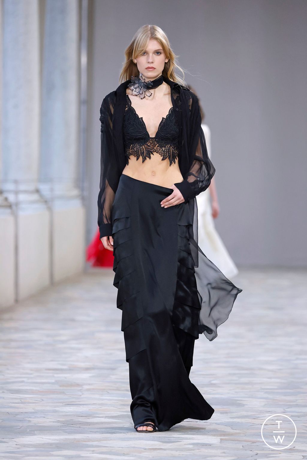 Fashion Week Milan Spring/Summer 2025 look 47 from the Alberta Ferretti collection womenswear