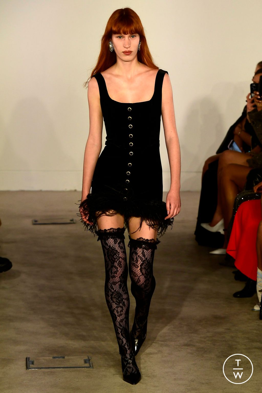 Fashion Week Paris Fall/Winter 2023 look 17 de la collection Alessandra Rich womenswear