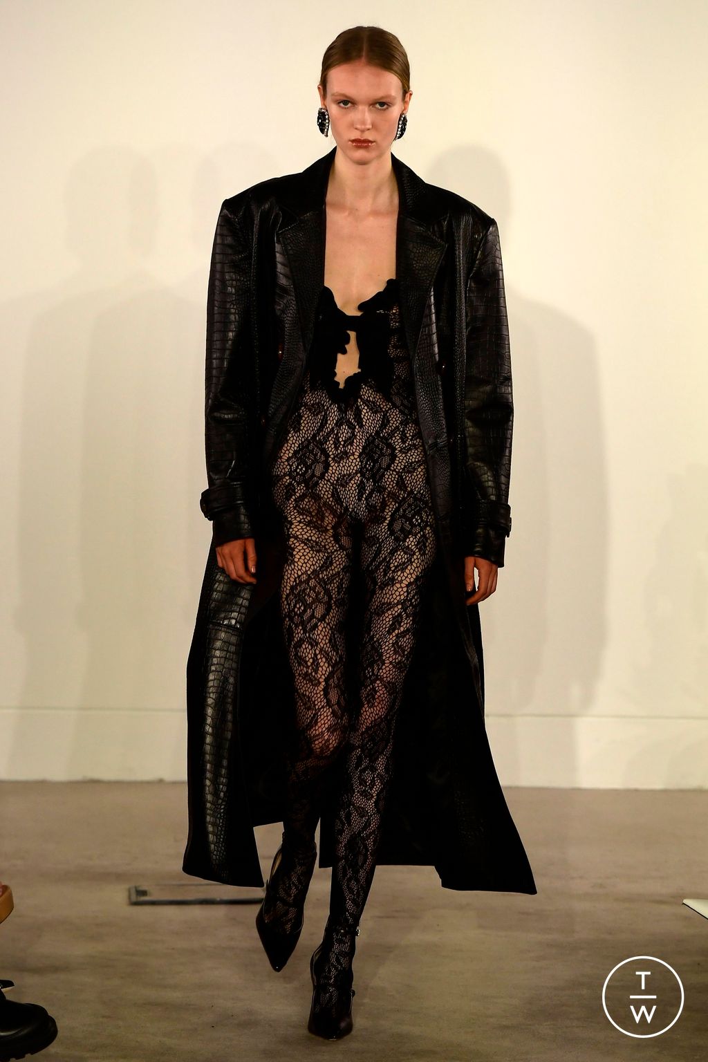 Fashion Week Paris Fall/Winter 2023 look 29 from the Alessandra Rich collection 女装