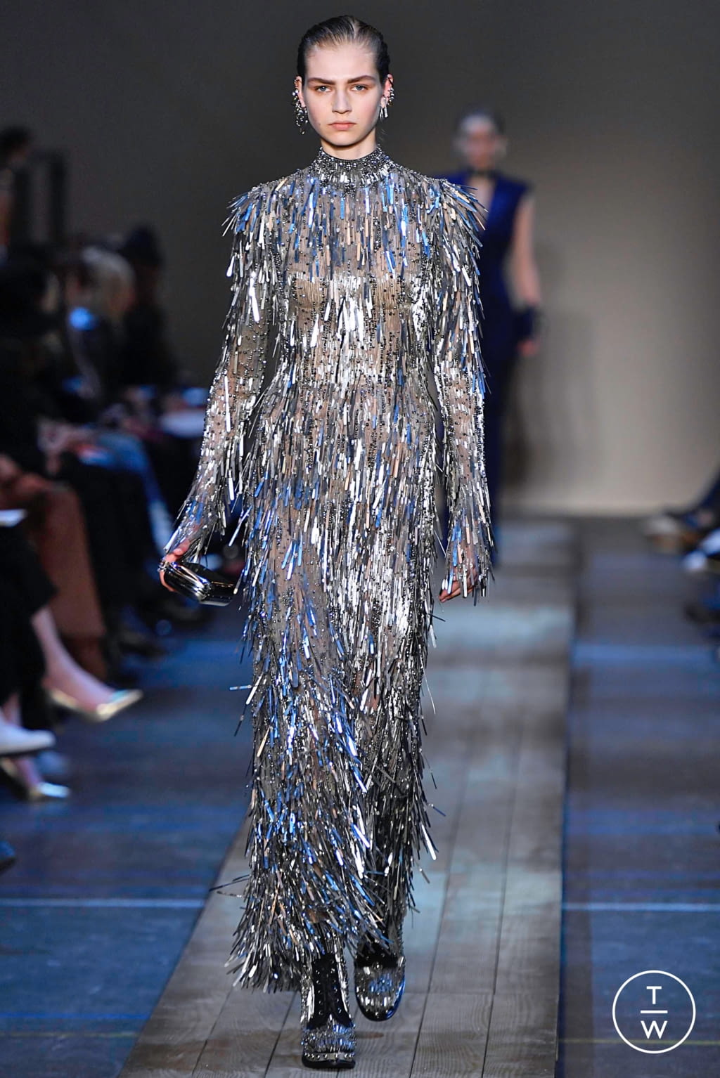 Fashion Week Paris Fall/Winter 2019 look 34 from the Alexander McQueen collection womenswear